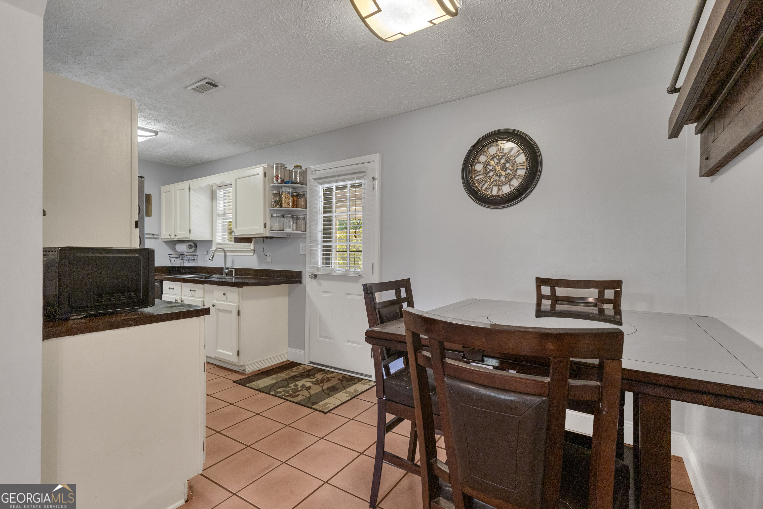 25 Overview Place Property Photo 23
