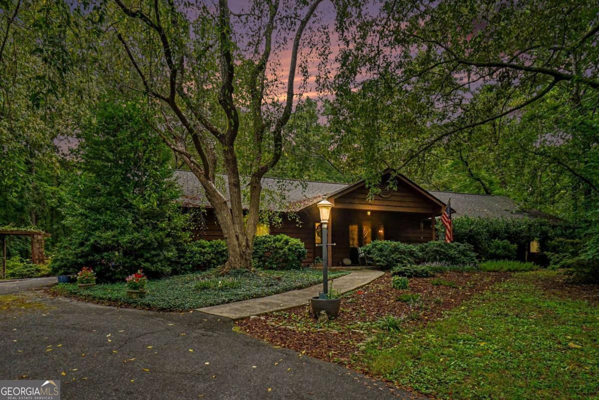 25 Woodall Road Se Property Photo 2