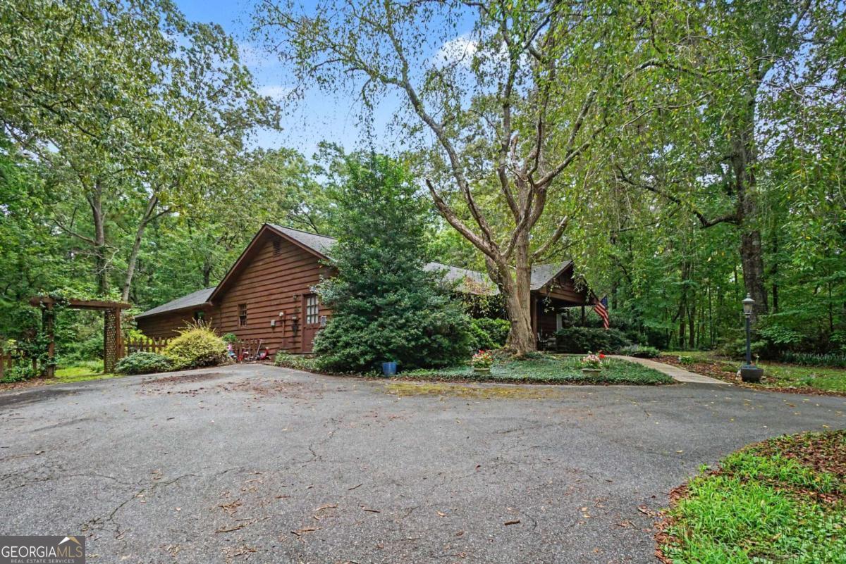 25 Woodall Road Se Property Photo 3