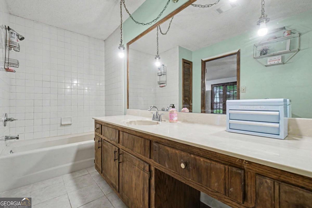 25 Woodall Road Se Property Photo 20