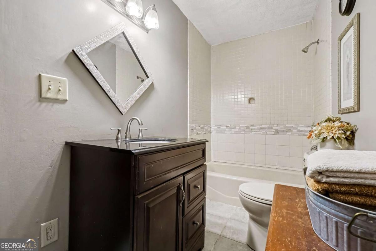 25 Woodall Road Se Property Photo 23