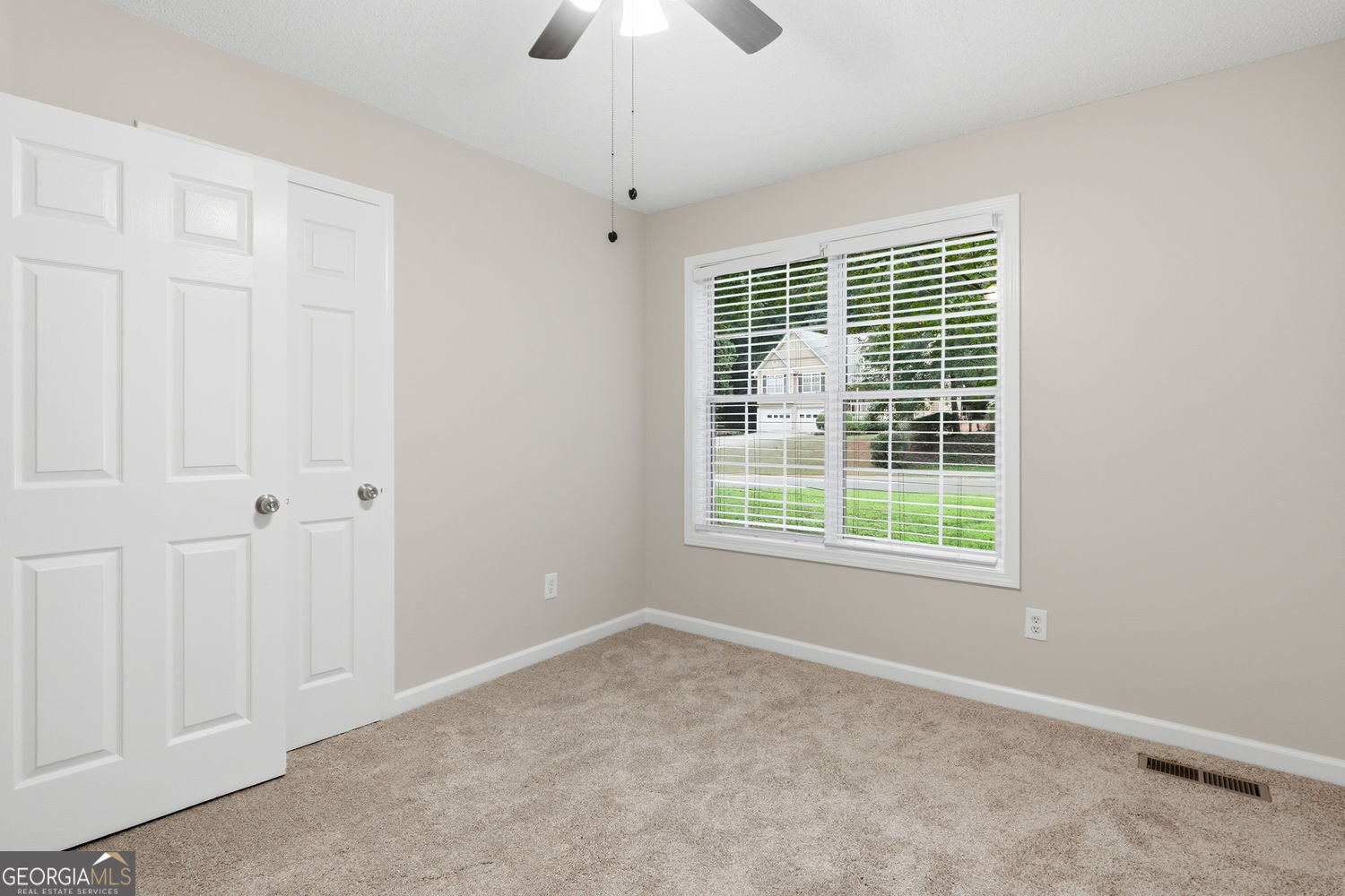 13 Finch Court Se Property Photo 20
