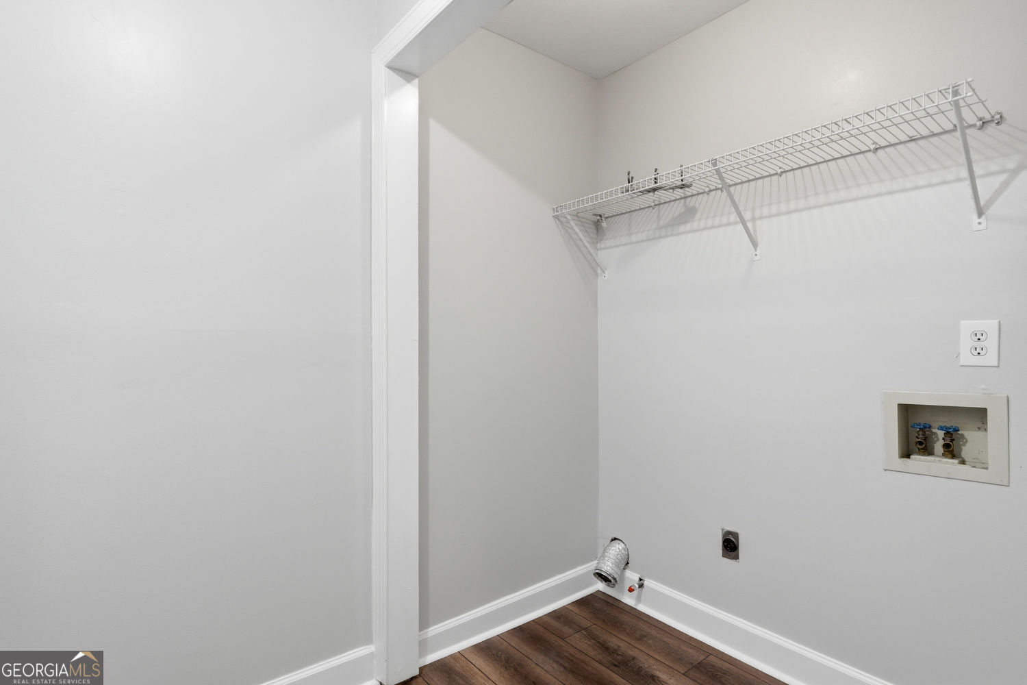 13 Finch Court Se Property Photo 25