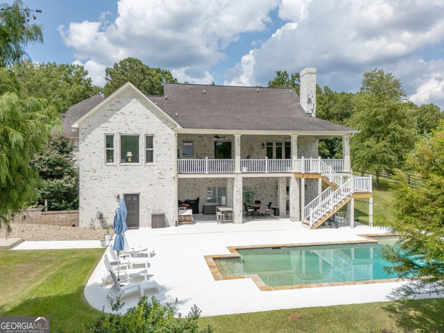2649 Amity Road Property Photo 3