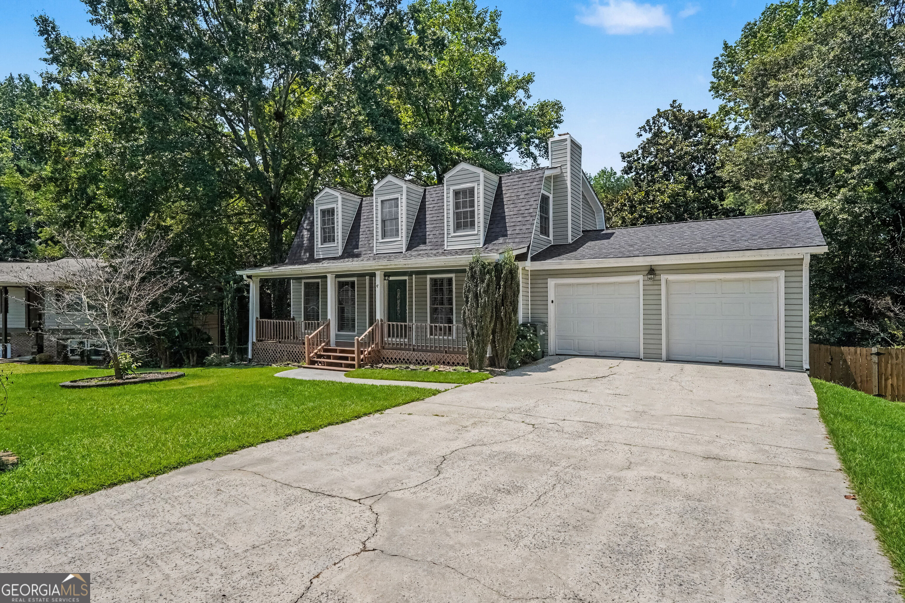 580 Westchester Circle Sw Property Photo 2