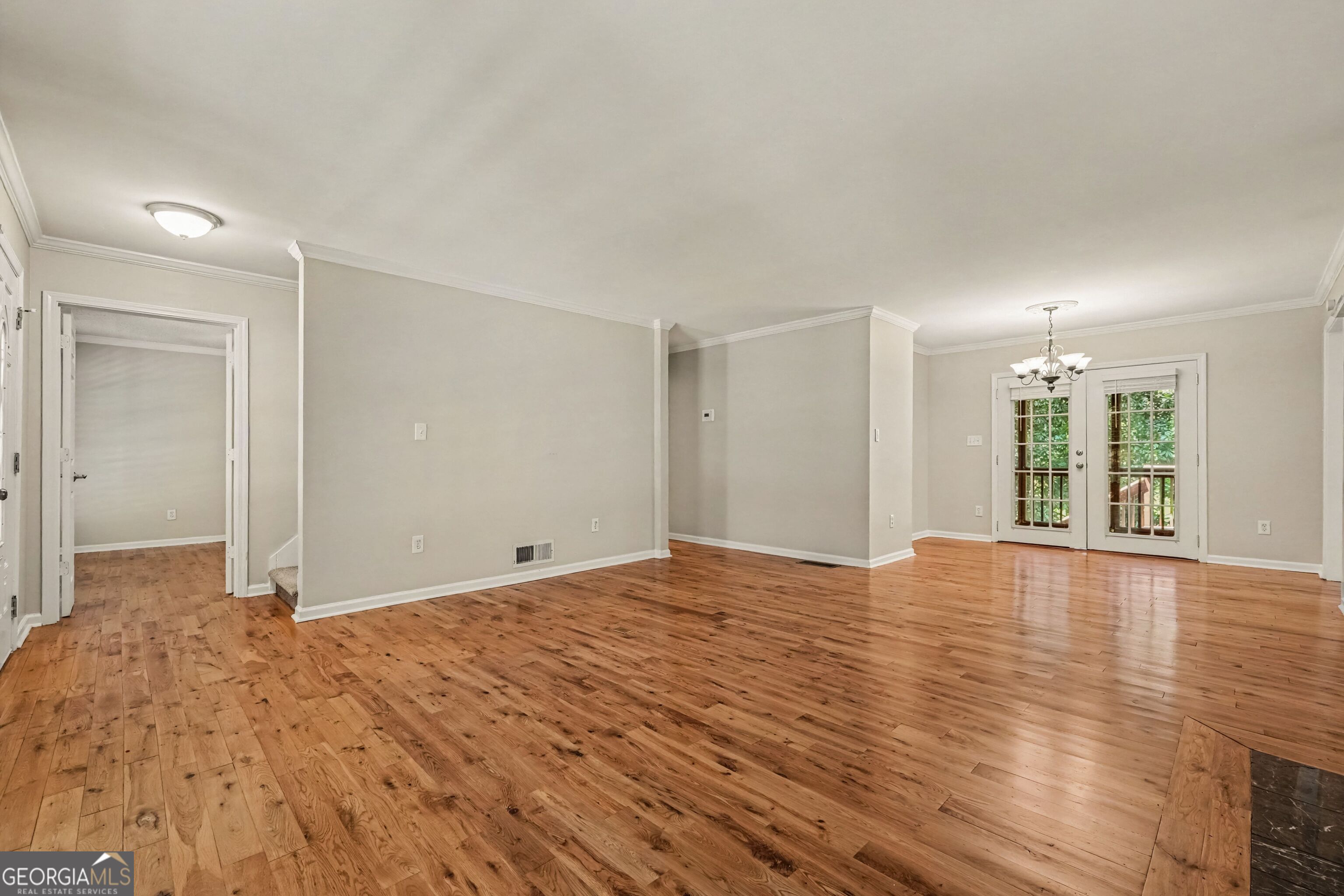 580 Westchester Circle Sw Property Photo 6