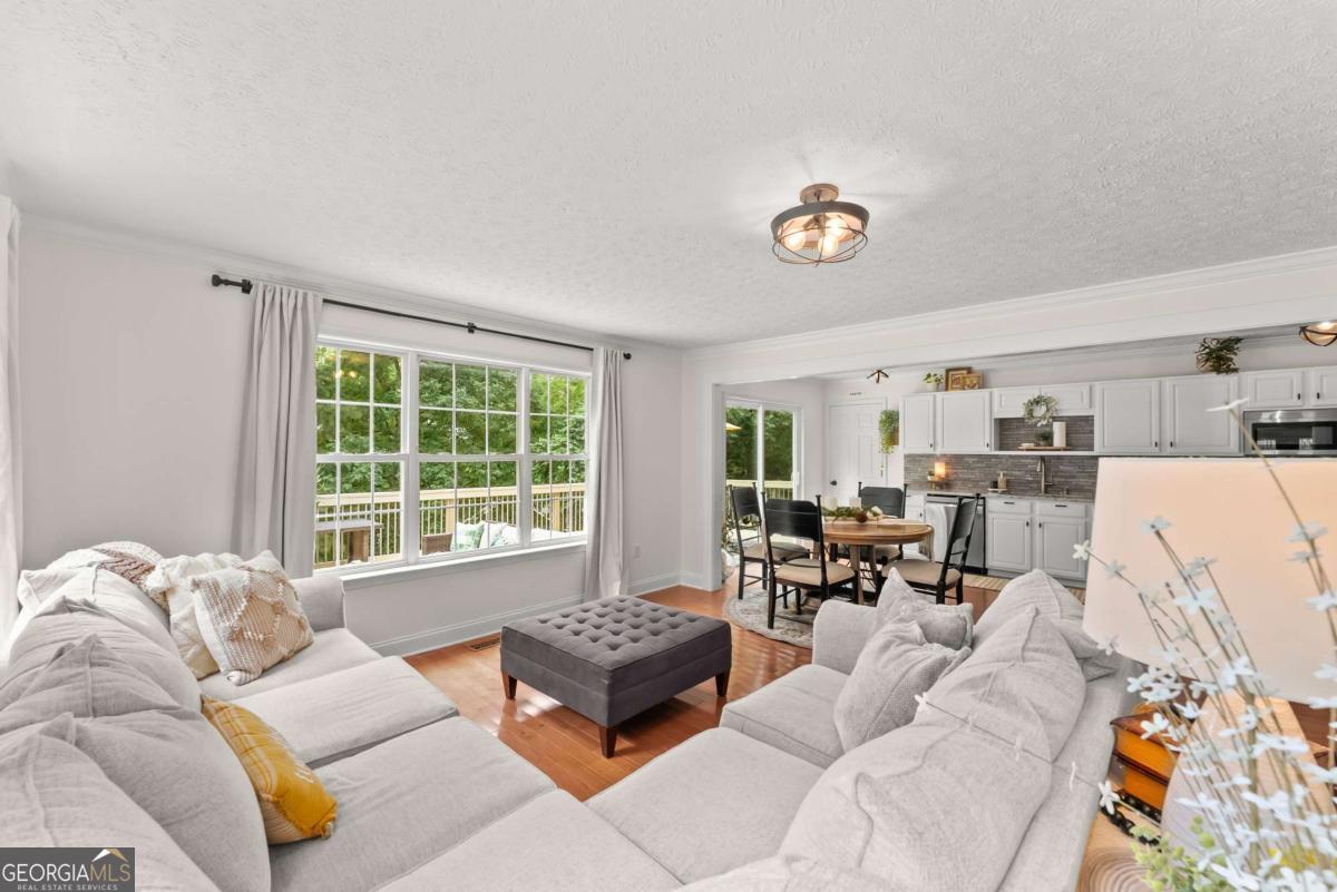 3448 Point View Circle Property Photo 2