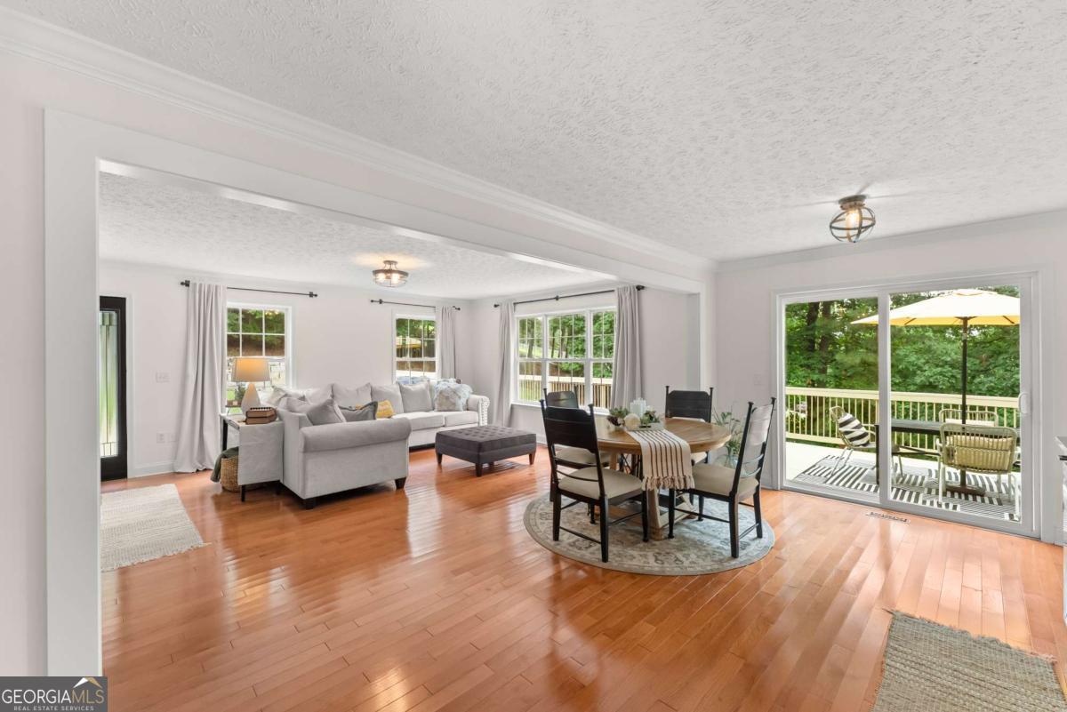 3448 Point View Circle Property Photo 3