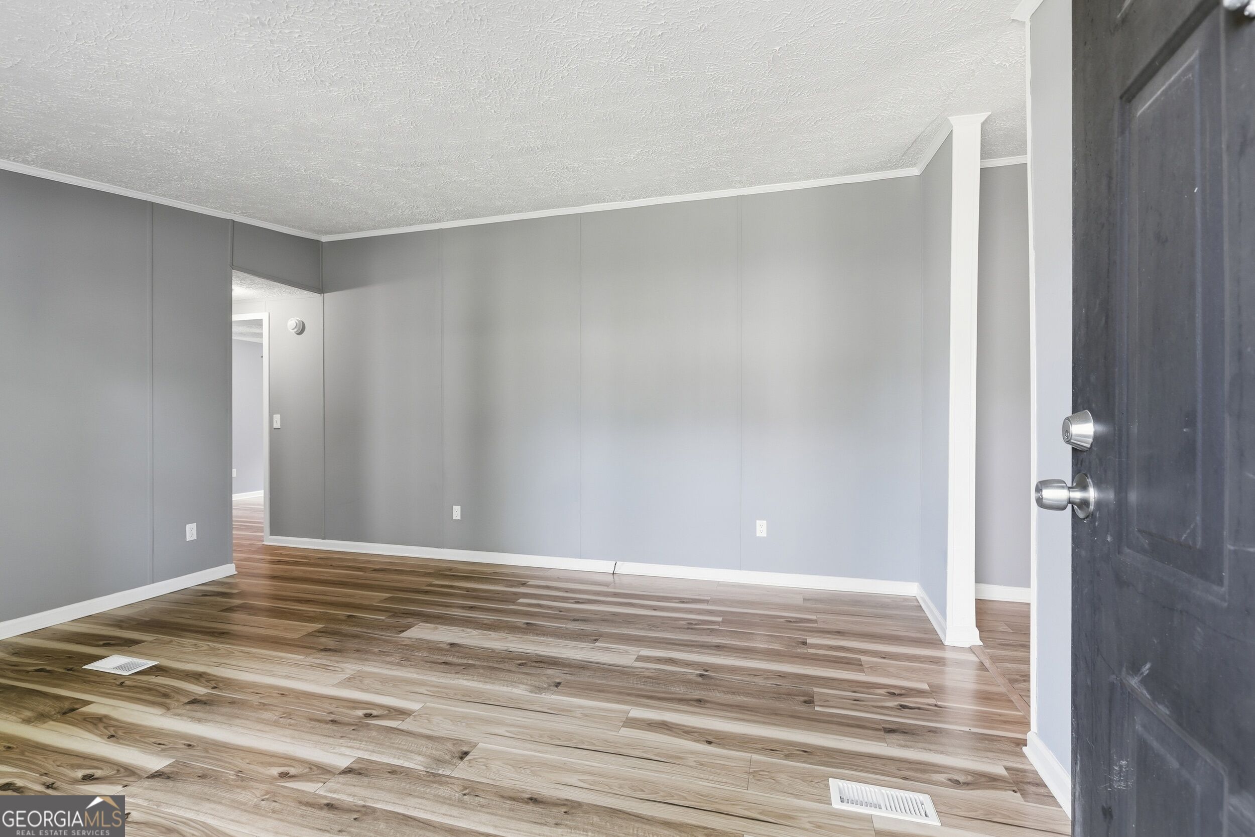 3787 Mize Road Property Photo 6