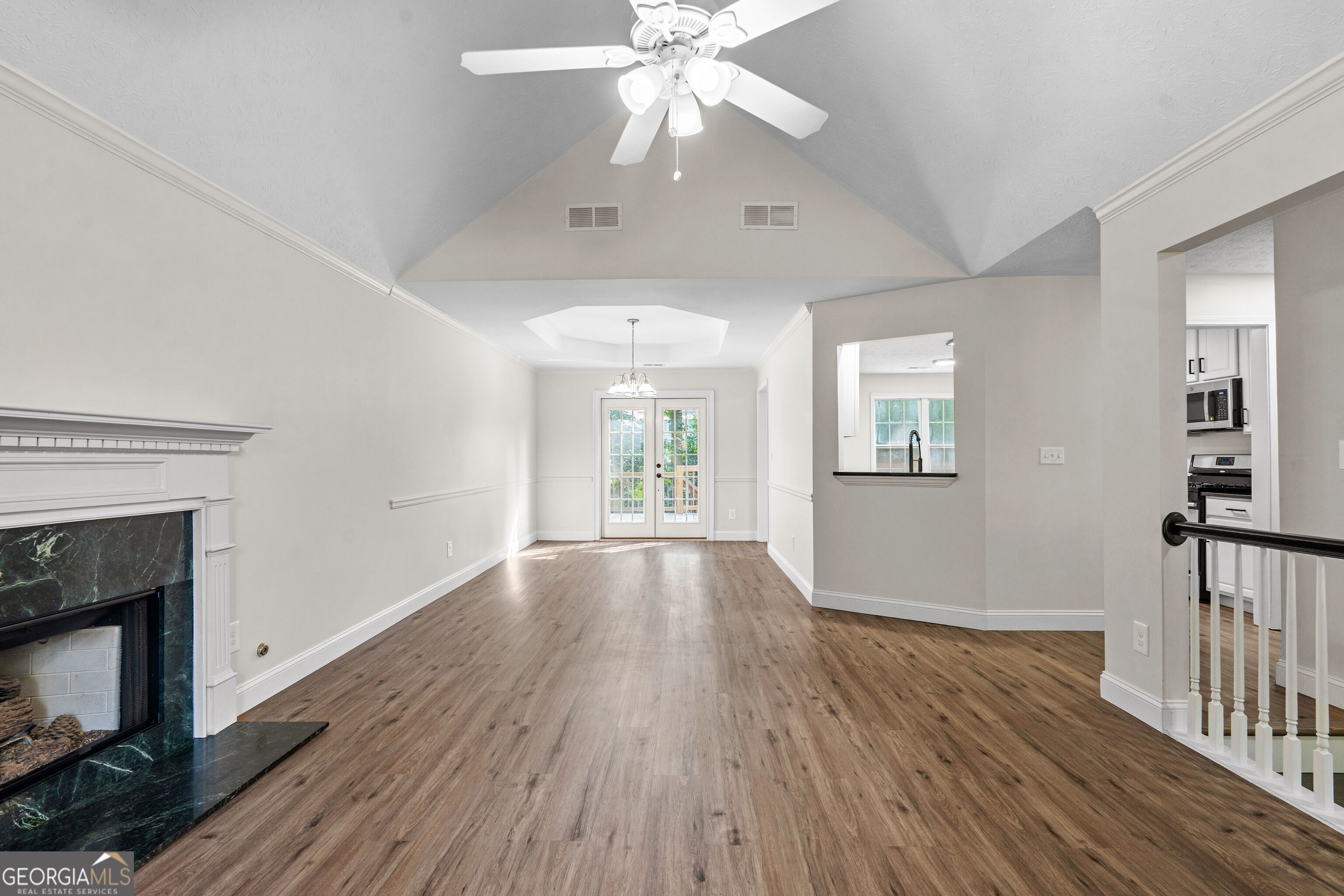 120 Woodstream Drive Property Photo 8