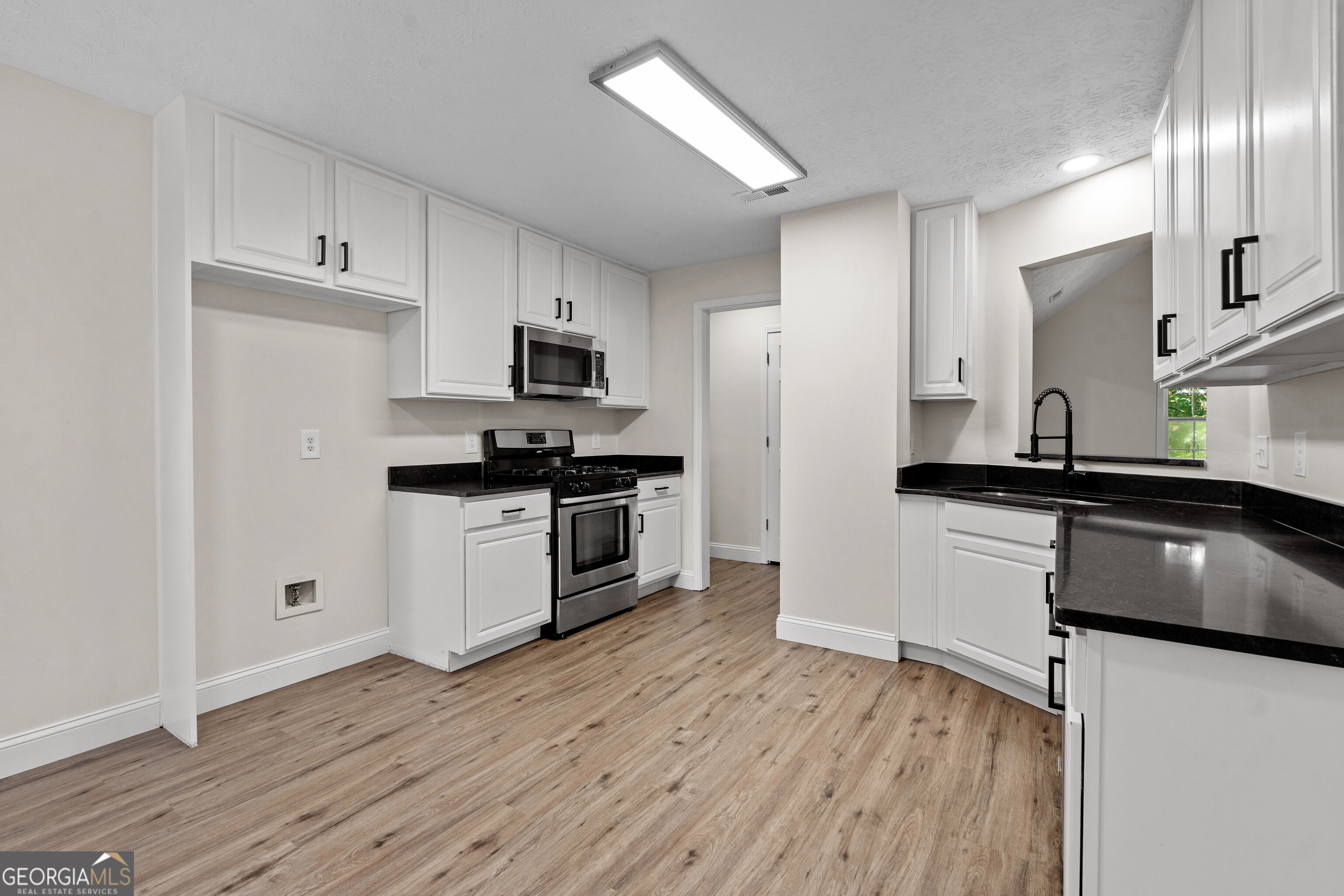 120 Woodstream Drive Property Photo 12