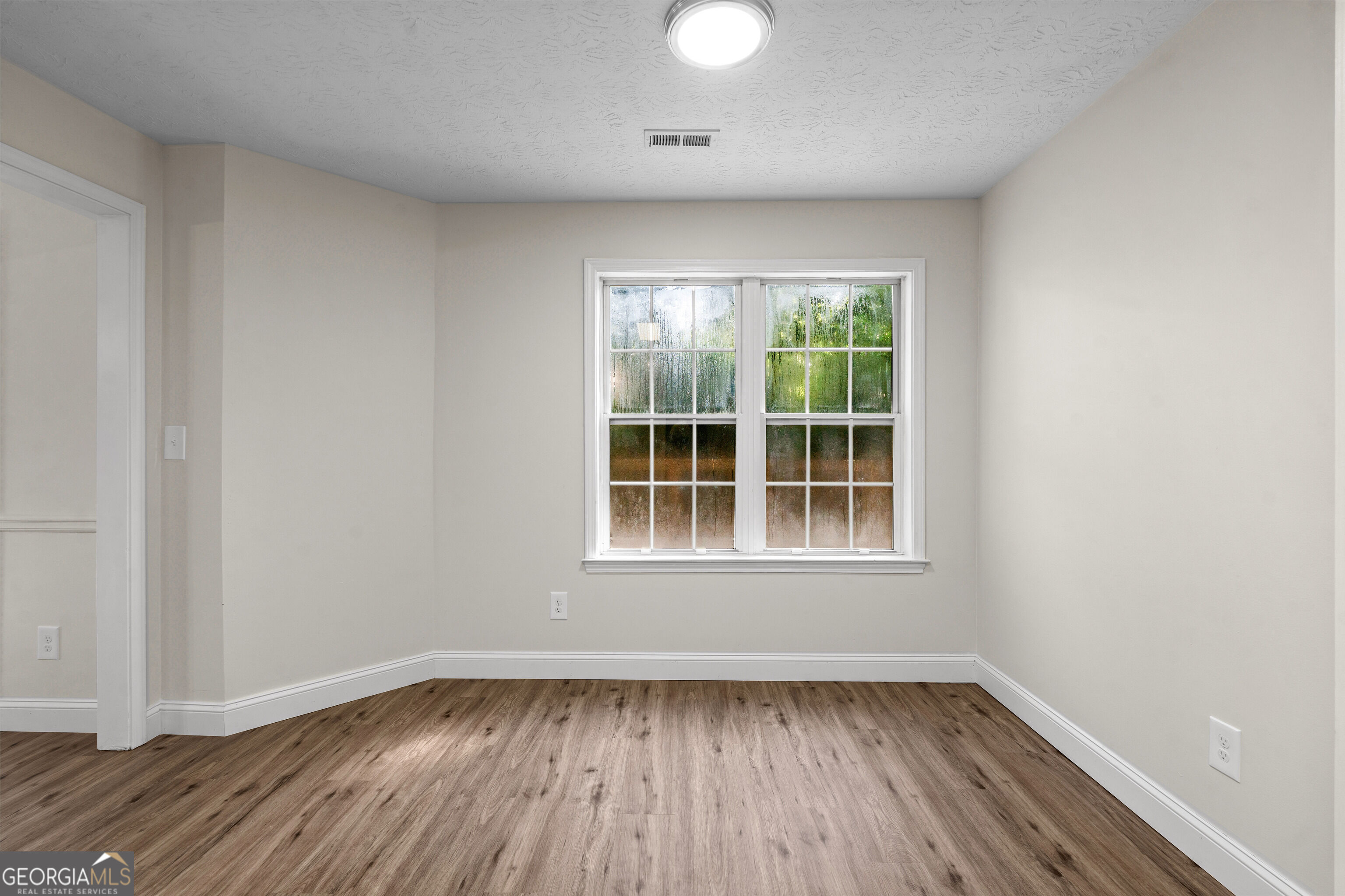 120 Woodstream Drive Property Photo 15