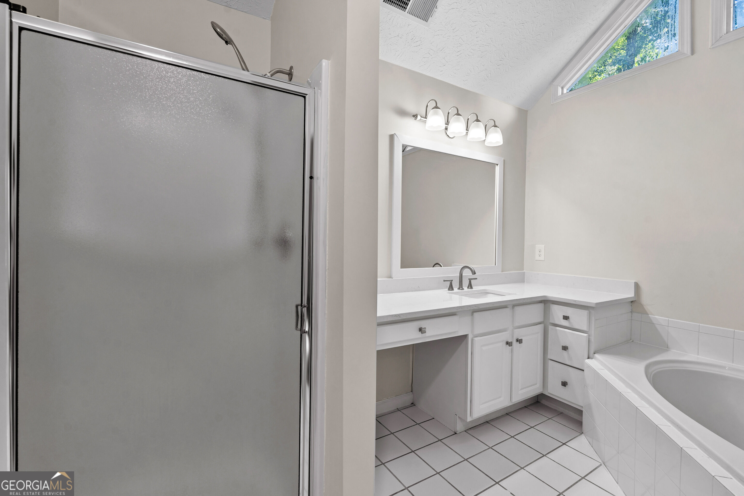 120 Woodstream Drive Property Photo 21