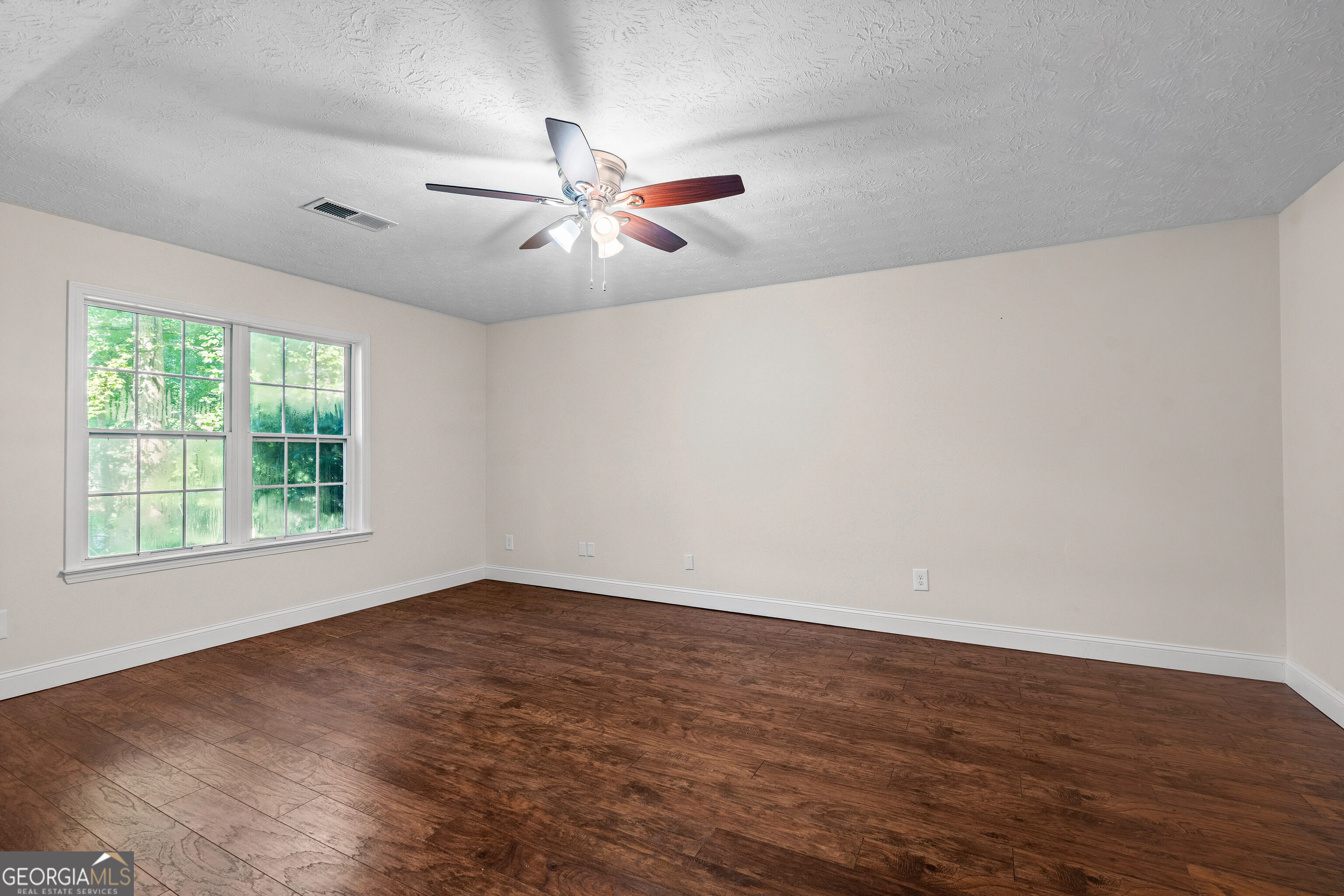 120 Woodstream Drive Property Photo 24