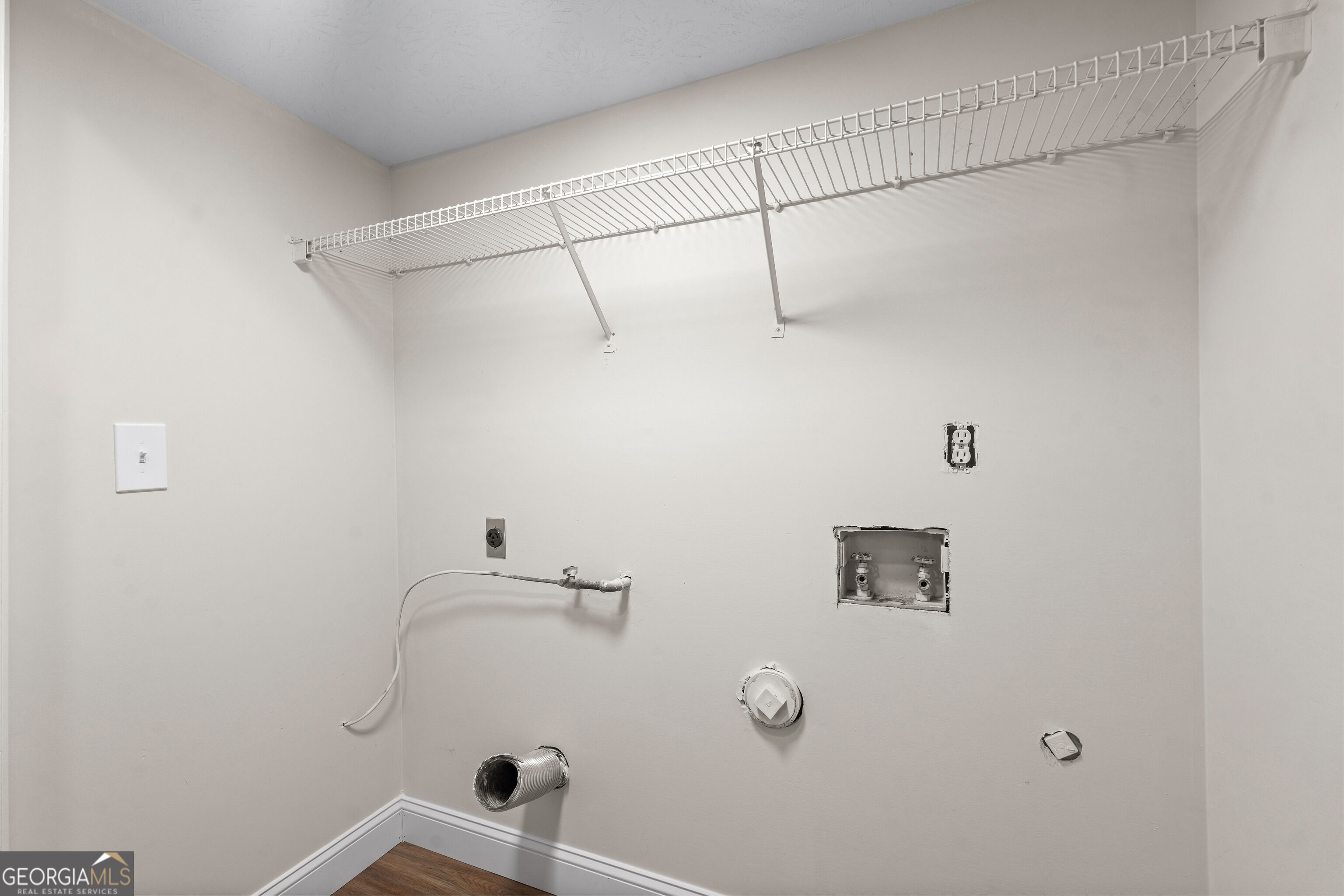 120 Woodstream Drive Property Photo 26