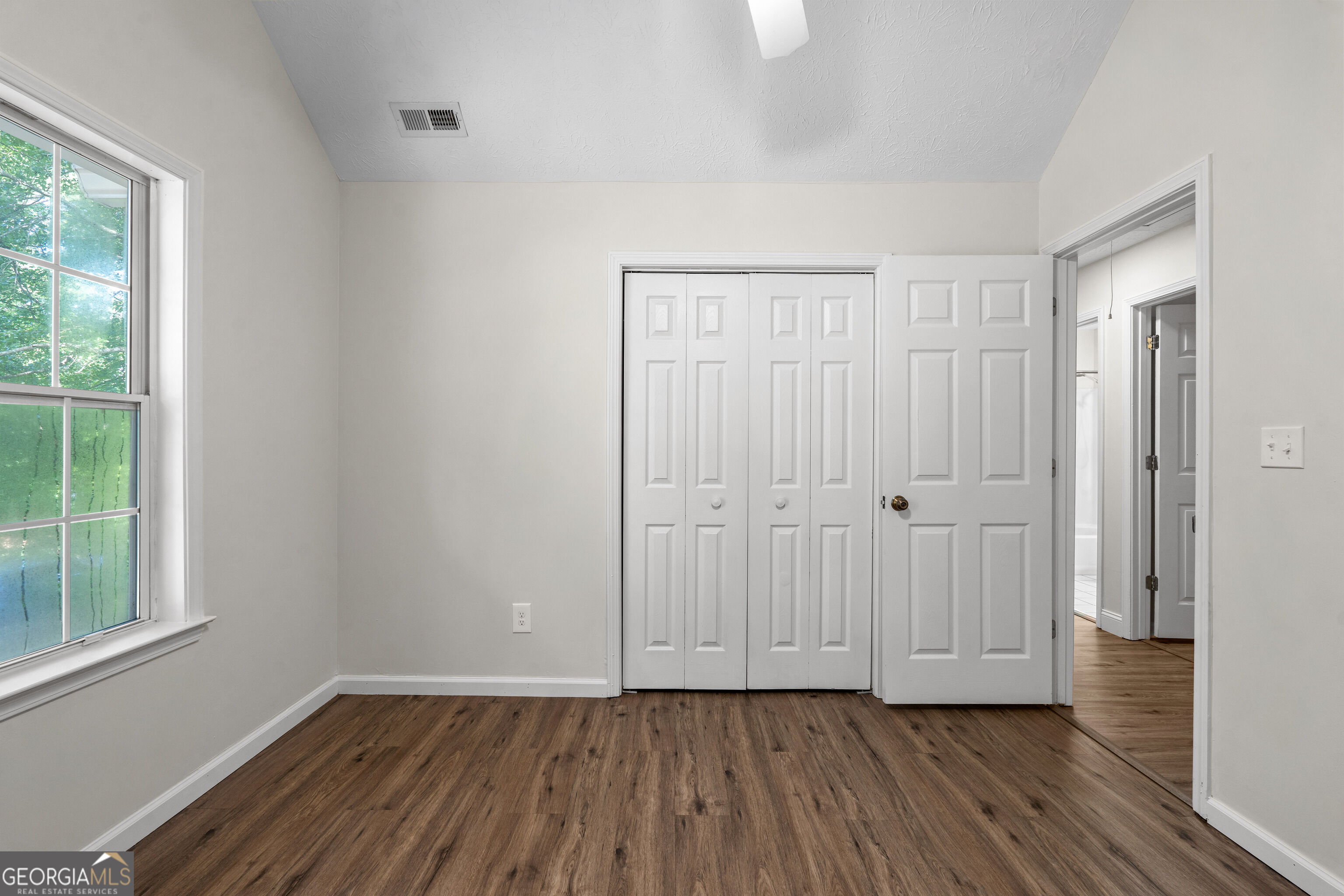 120 Woodstream Drive Property Photo 31