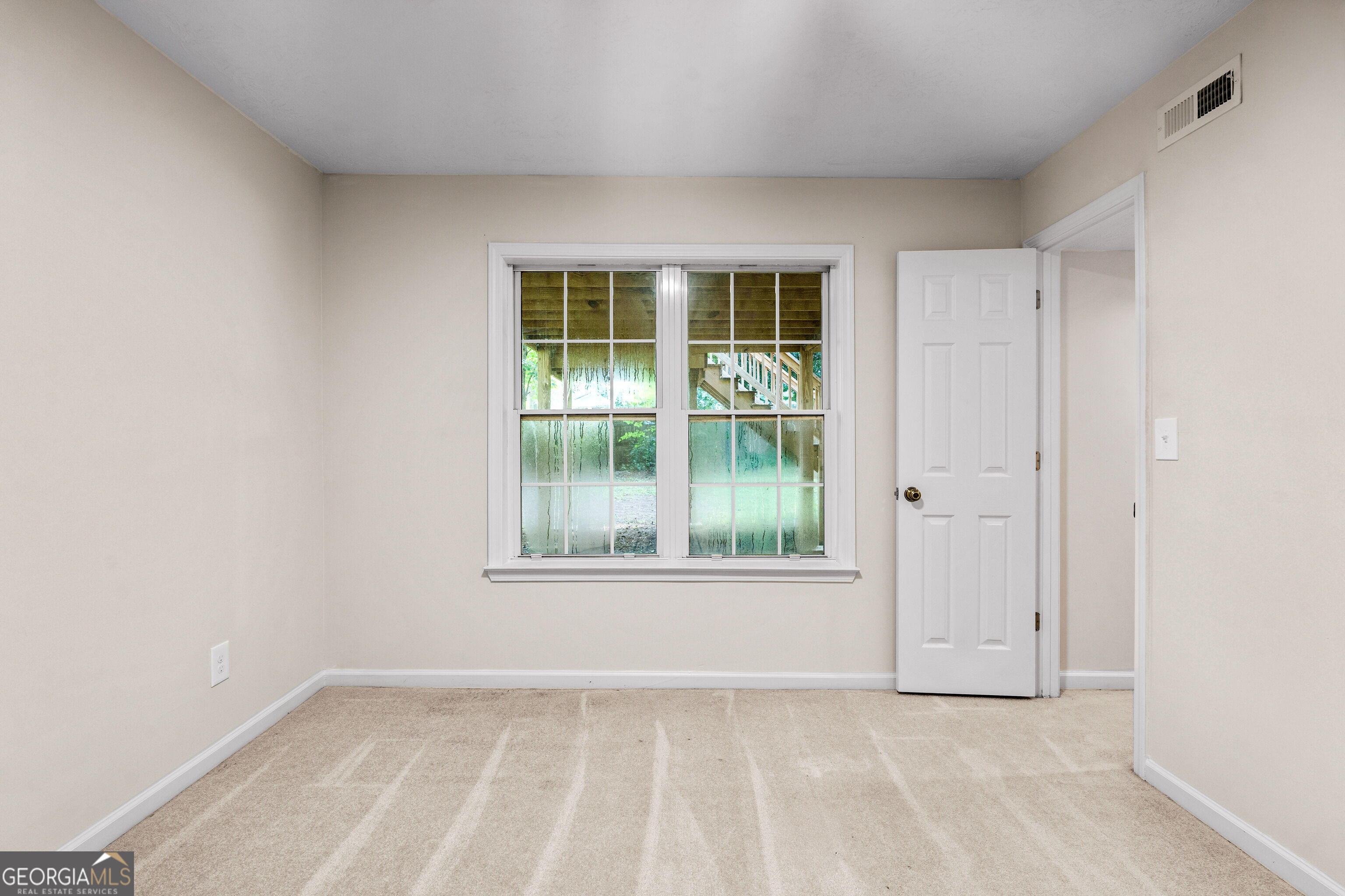 120 Woodstream Drive Property Photo 39