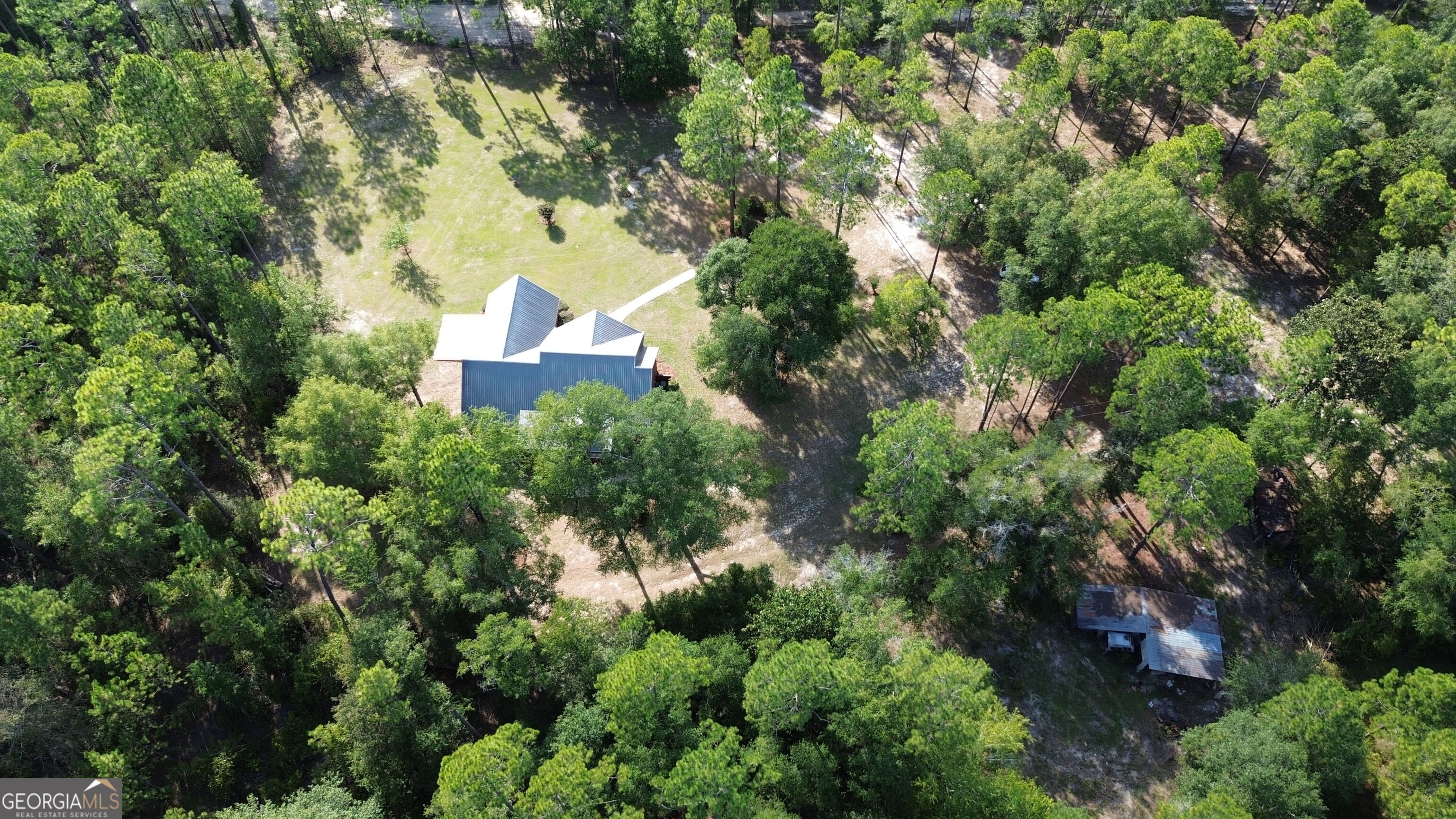 24 Peterson Lane Property Photo 14