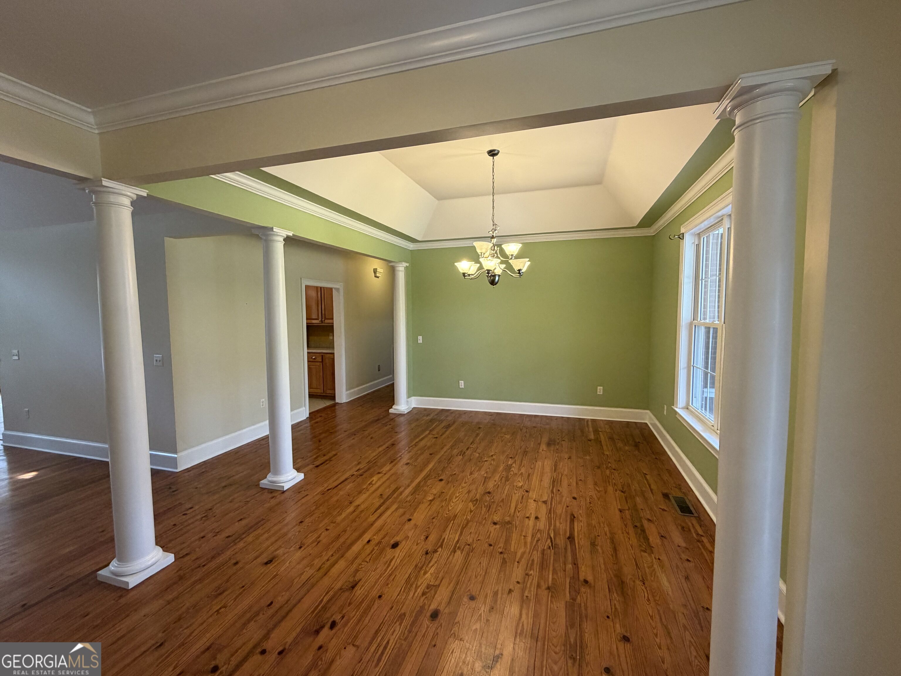24 Peterson Lane Property Photo 19