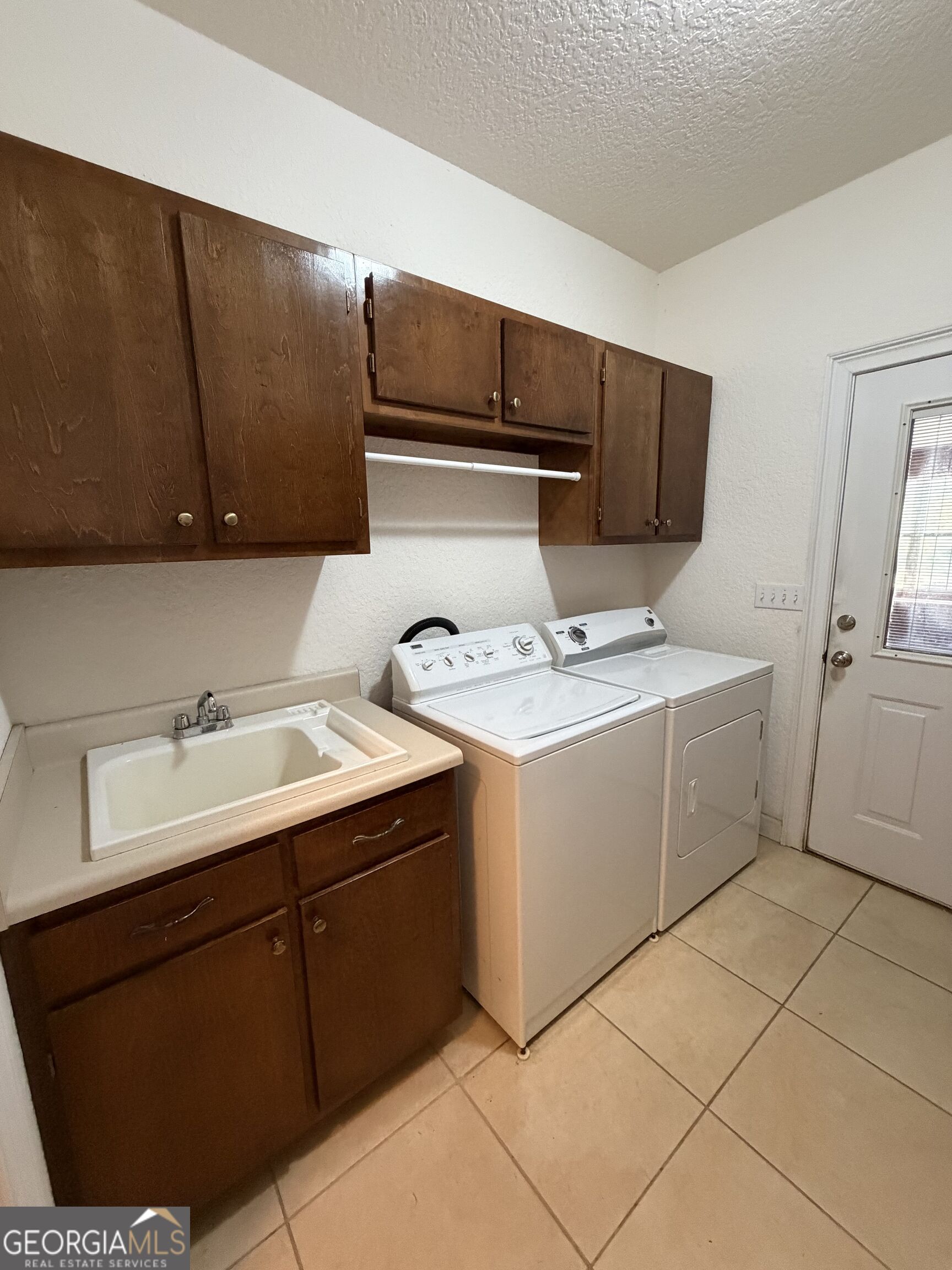 24 Peterson Lane Property Photo 33
