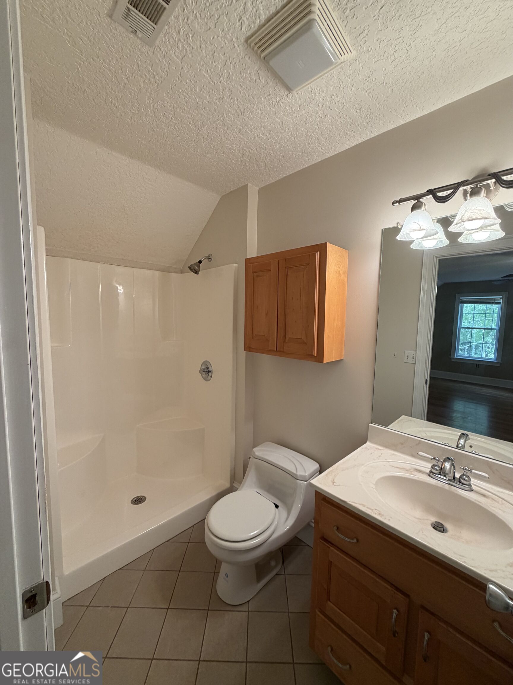 24 Peterson Lane Property Photo 39