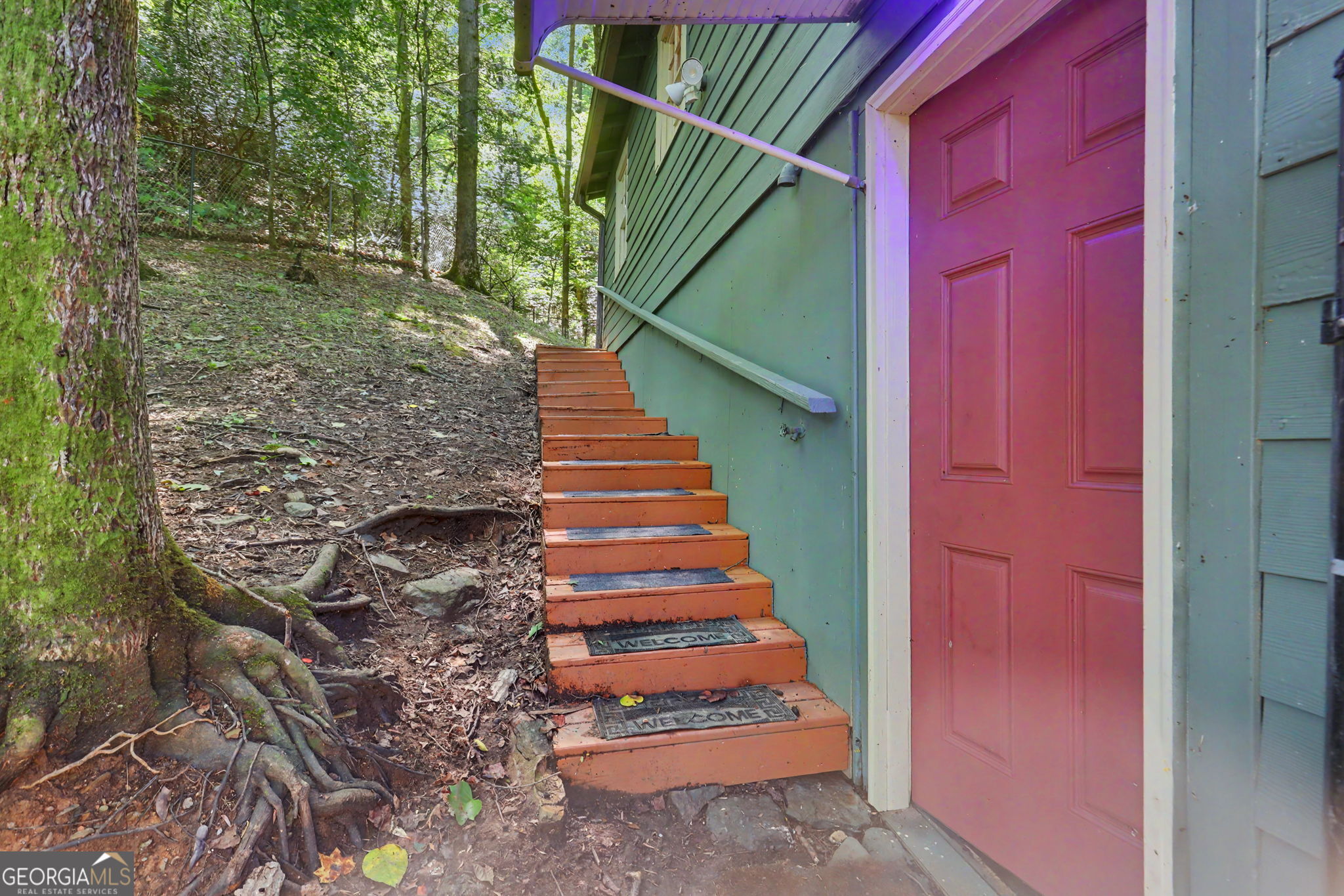 4273 Yonah Dam Road Property Photo 5