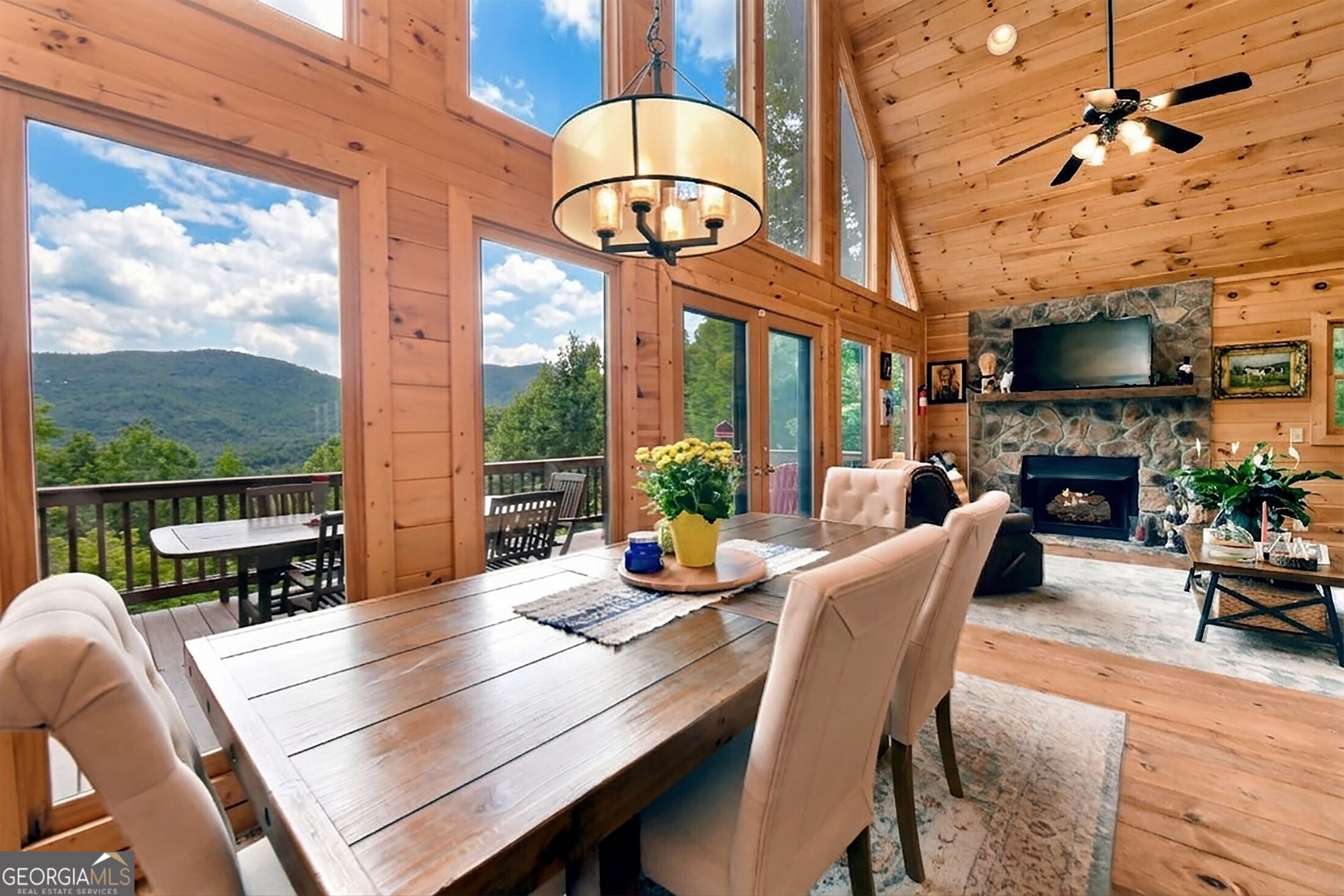 769 Ross Ridge Road Property Photo 4