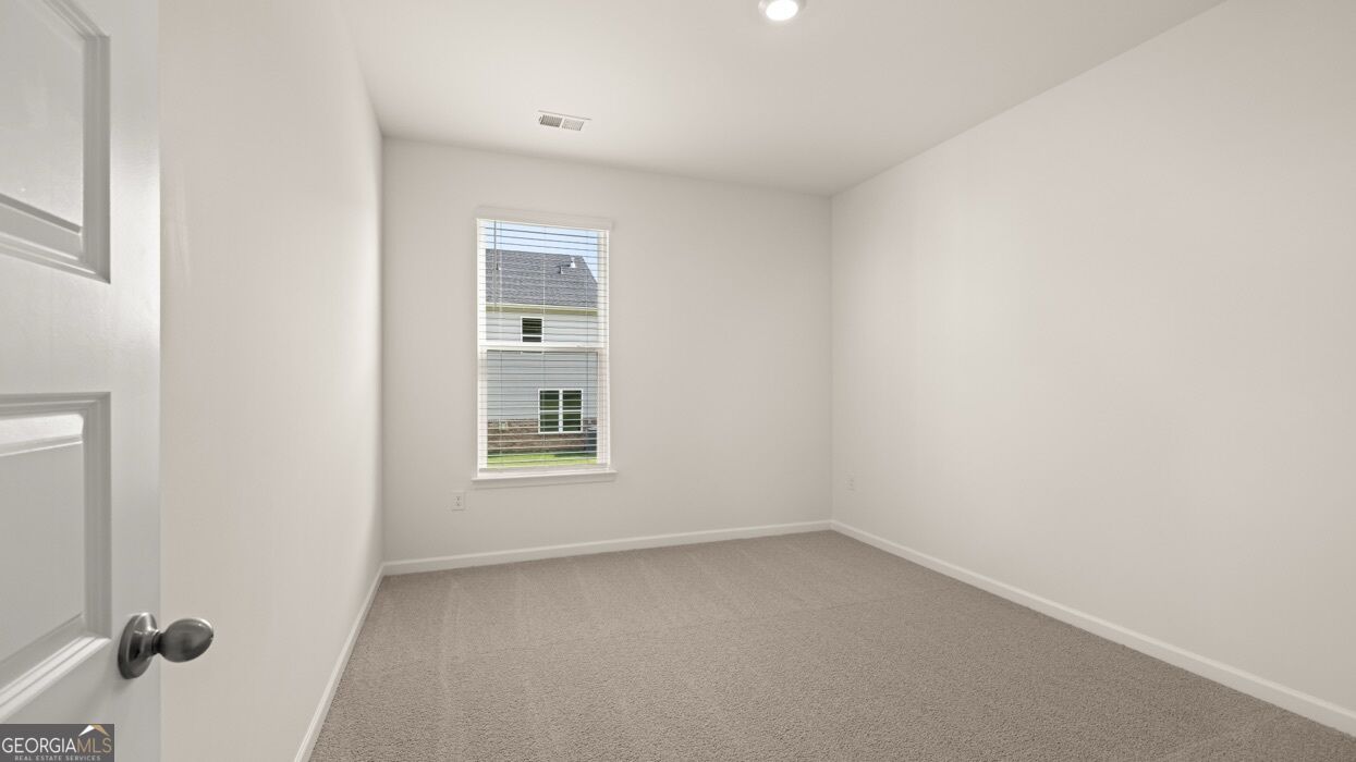 13418 Whitman Lane Se Property Photo 24