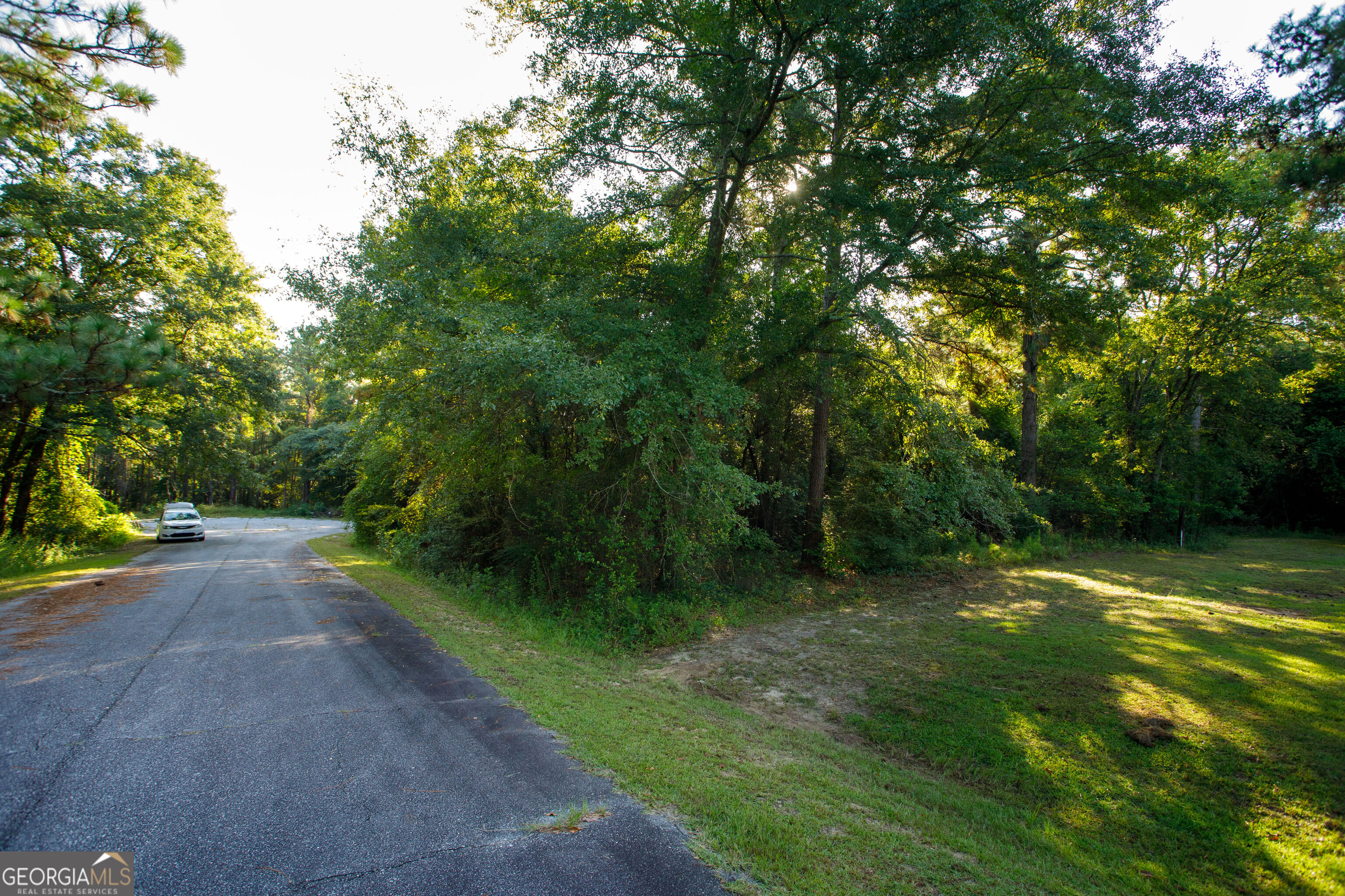3821 Crest Drive Property Photo 5