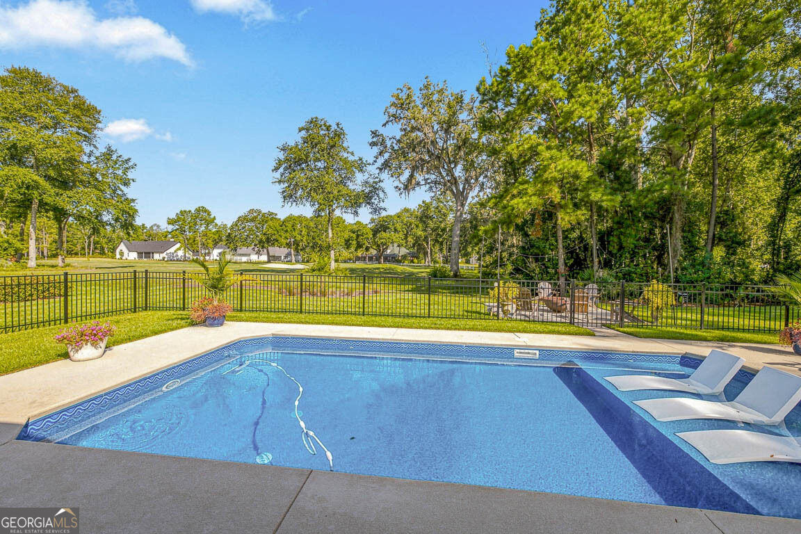 14 Willow Court Property Photo 40