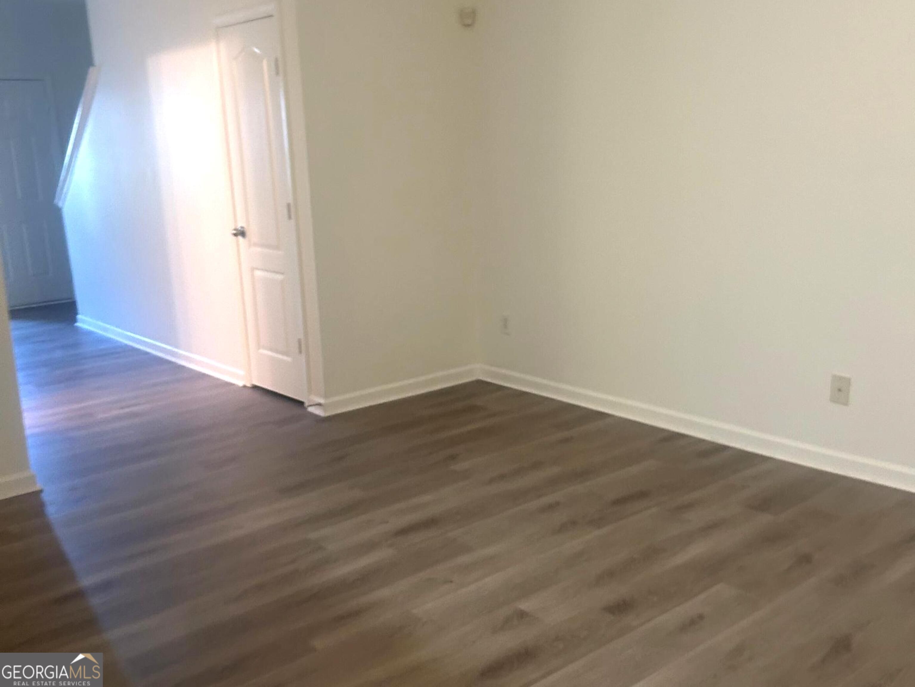 1253 Chinon Point Property Photo 3