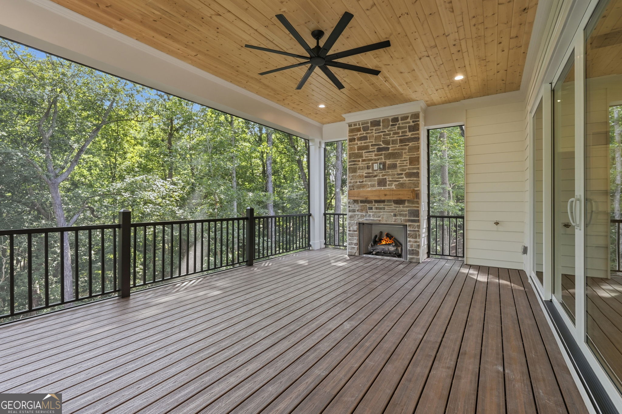 82 Ridgetop Court Property Photo 3