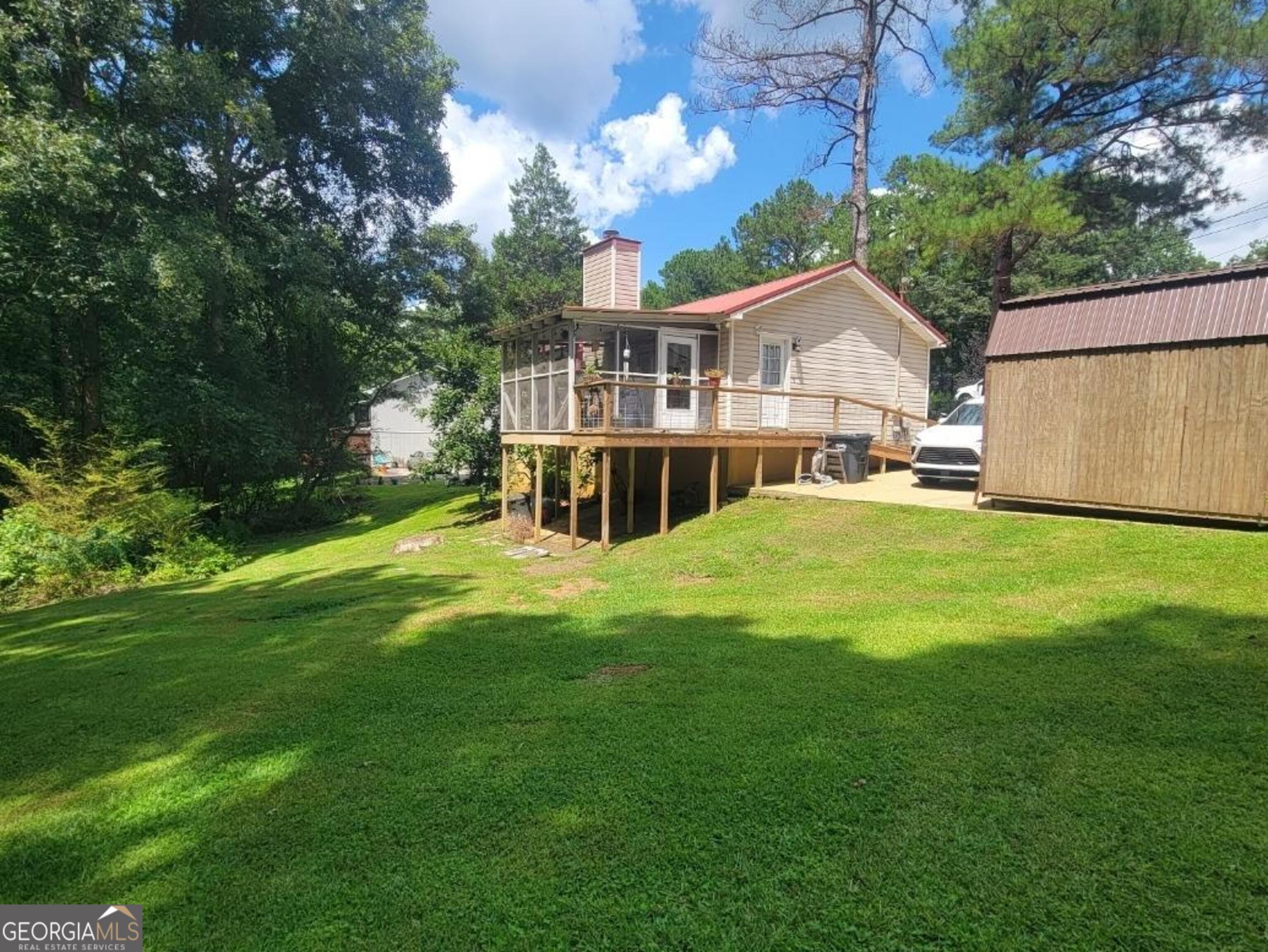 205 Pinehaven Drive Property Photo 18