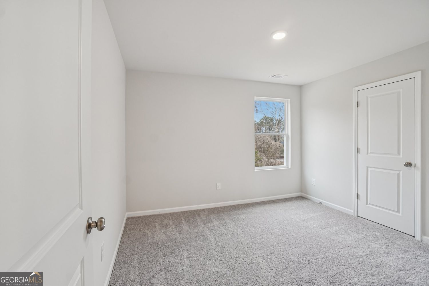 141 Enclave Drive Property Photo 8