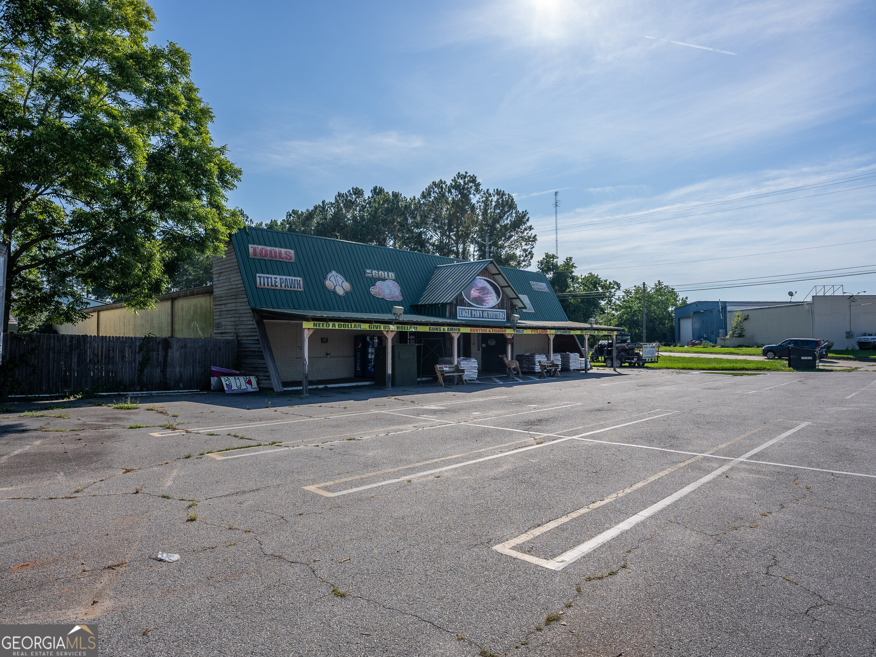 2023 Memorial Drive Property Photo 15
