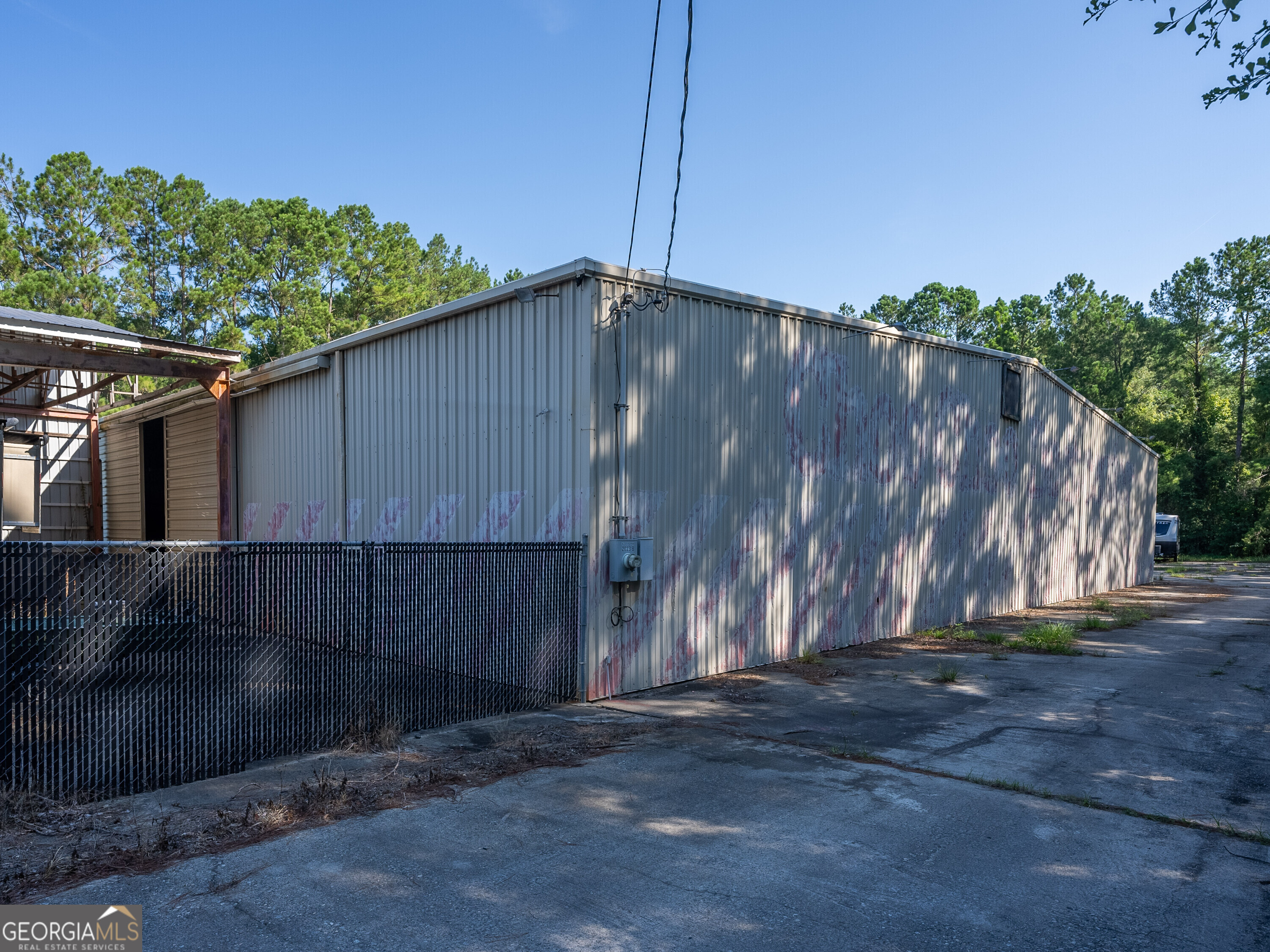 2023 Memorial Drive Property Photo 18