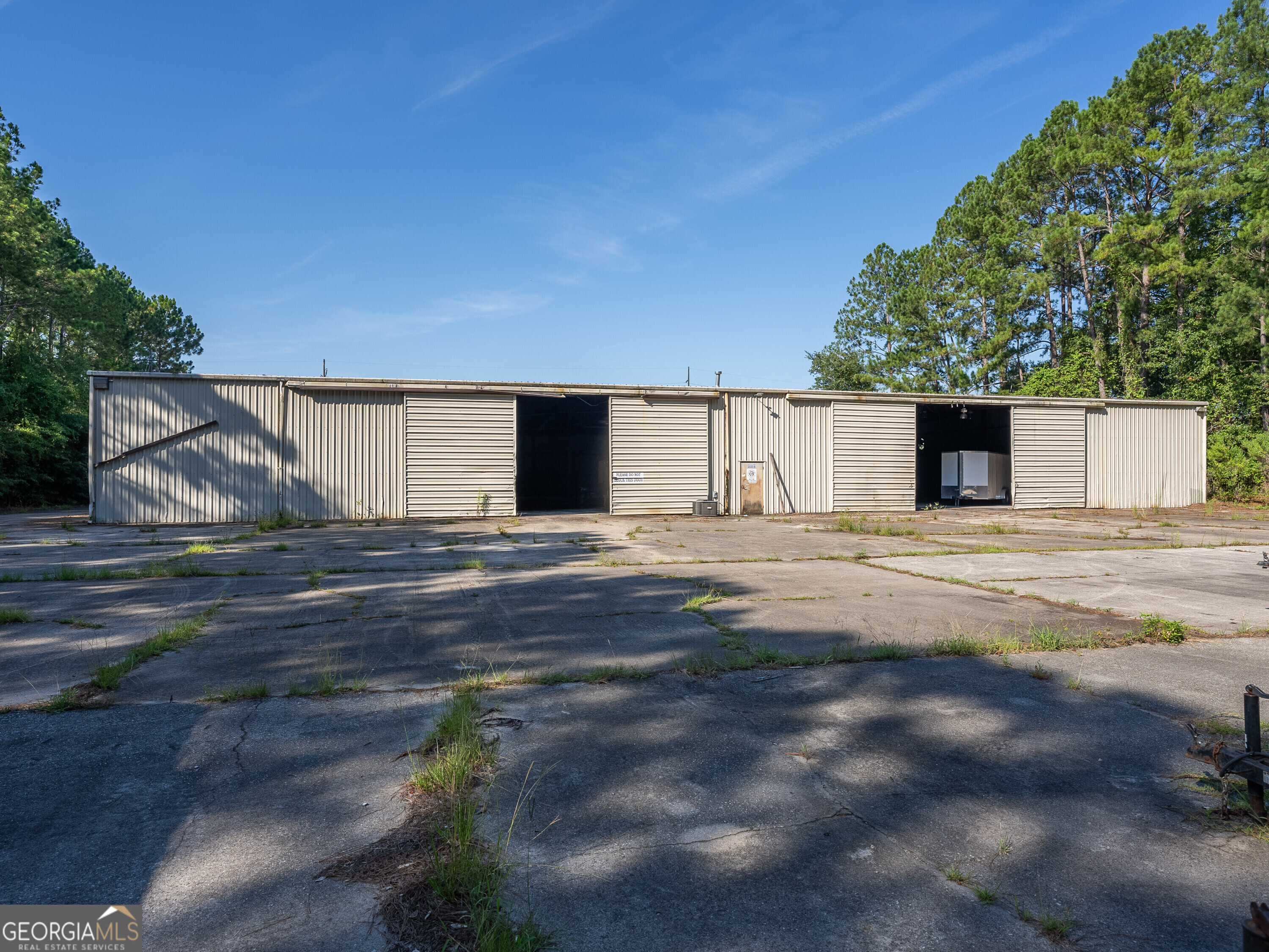 2023 Memorial Drive Property Photo 20