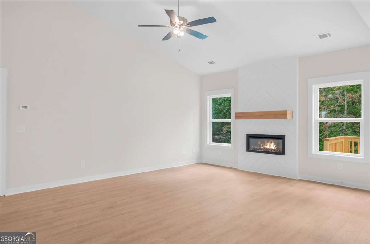 370 West Woods Drive Property Photo 10