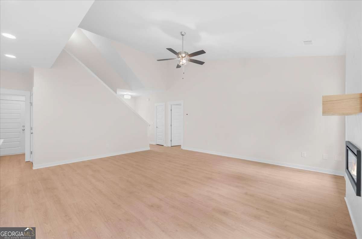 370 West Woods Drive Property Photo 11