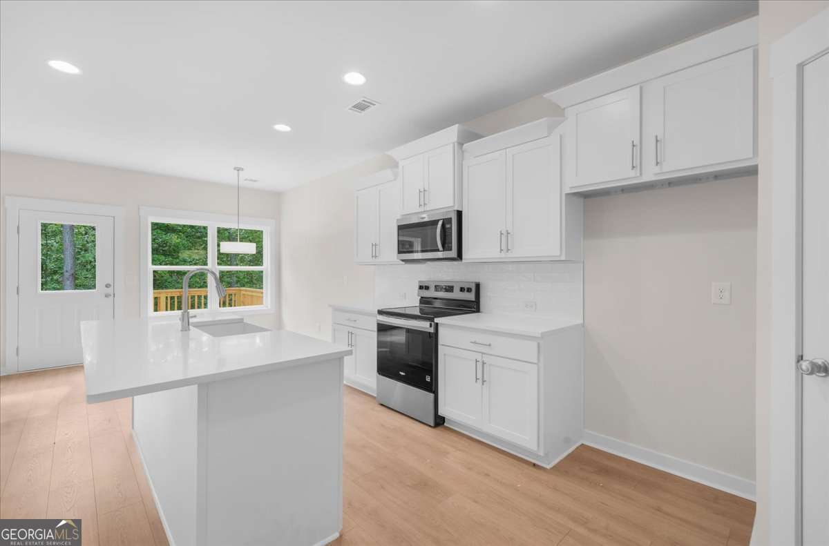 370 West Woods Drive Property Photo 16