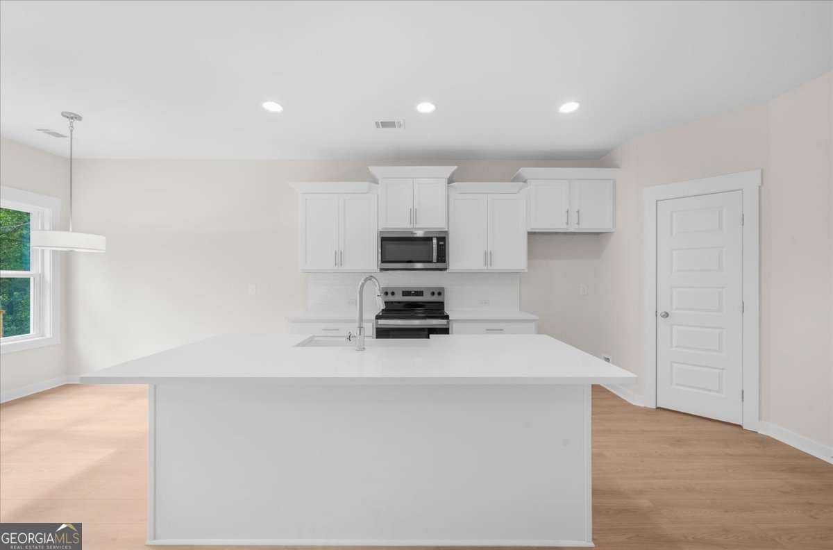 370 West Woods Drive Property Photo 18