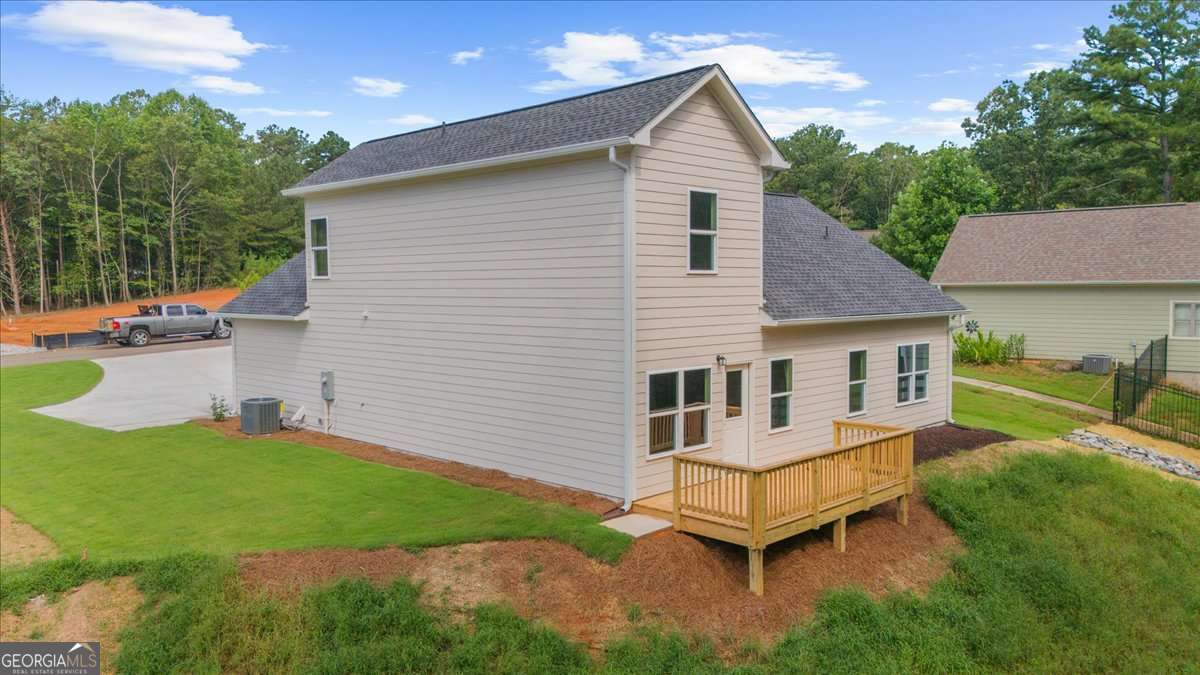 370 West Woods Drive Property Photo 40