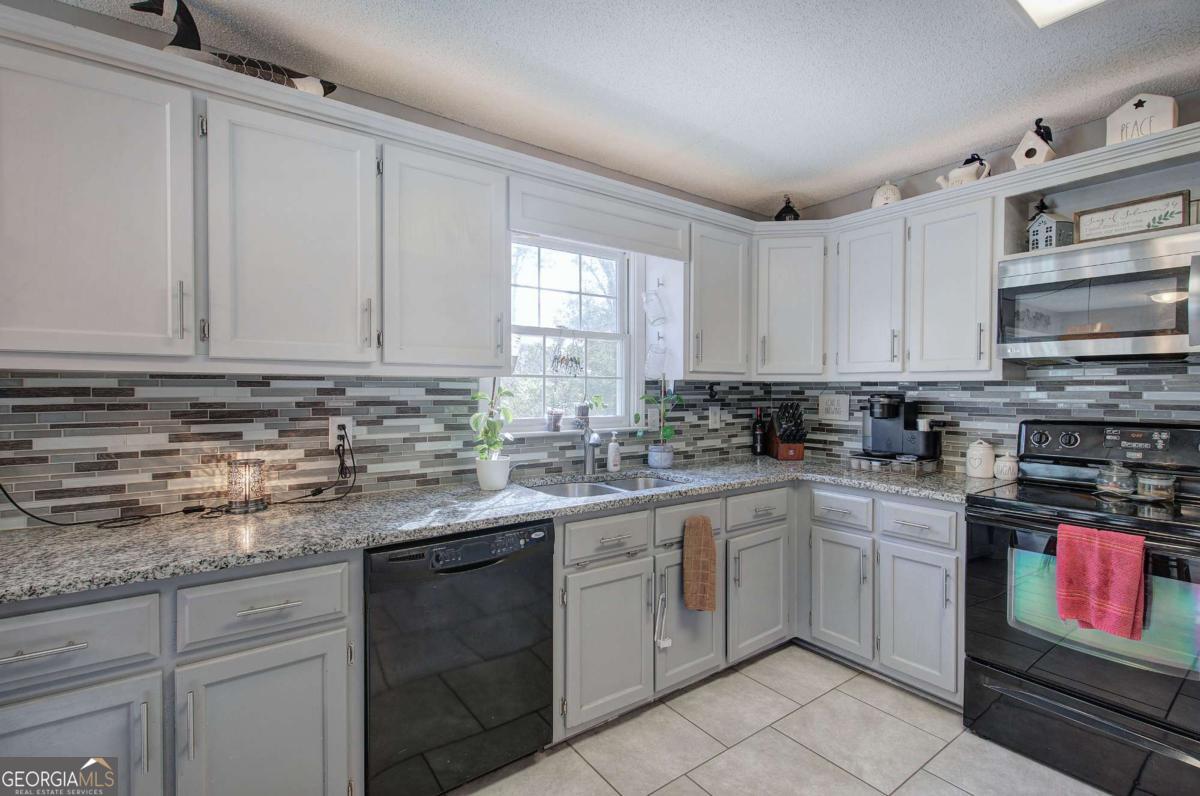 35 Miltons Walk Se Property Photo 21