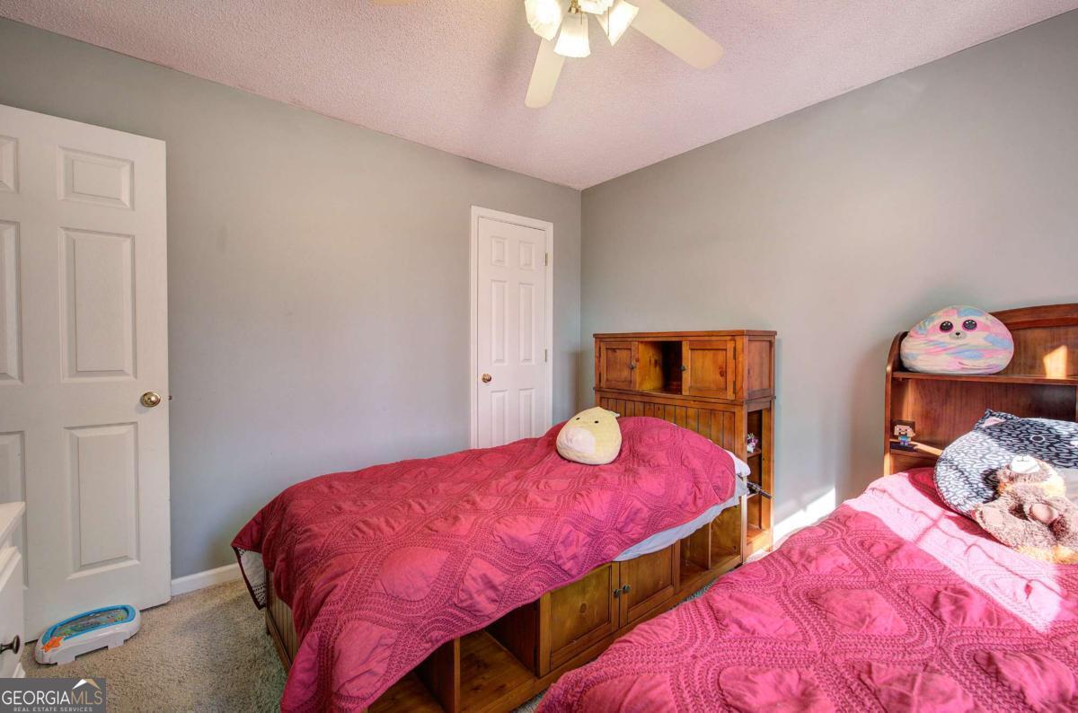 35 Miltons Walk Se Property Photo 42