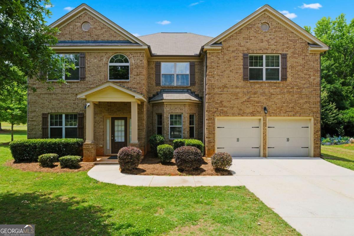 9001 Dawes Crossing Property Photo 1