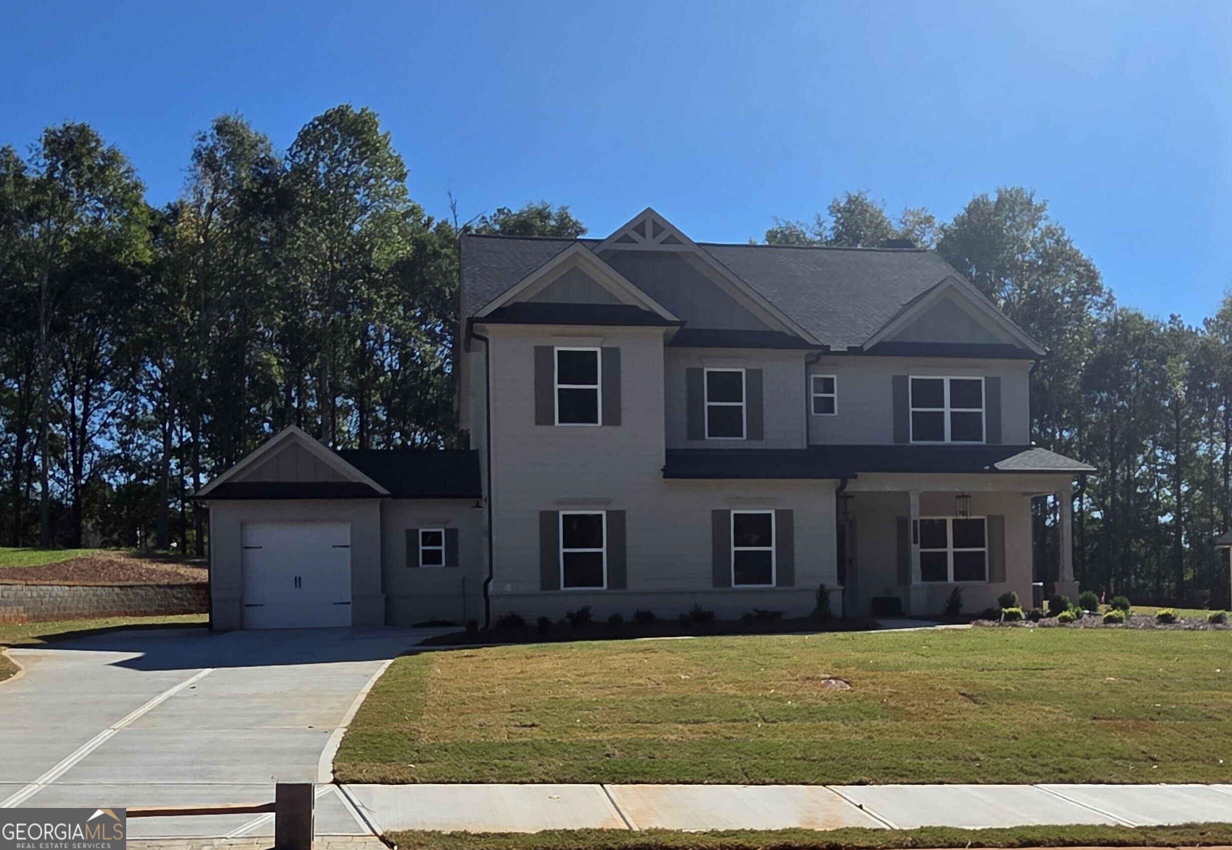 374 Meadows Drive Property Photo 2