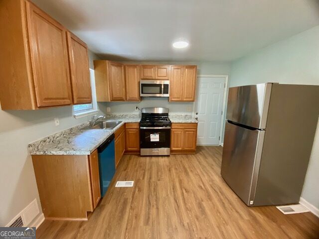 6425 Westbury Road Property Photo 3