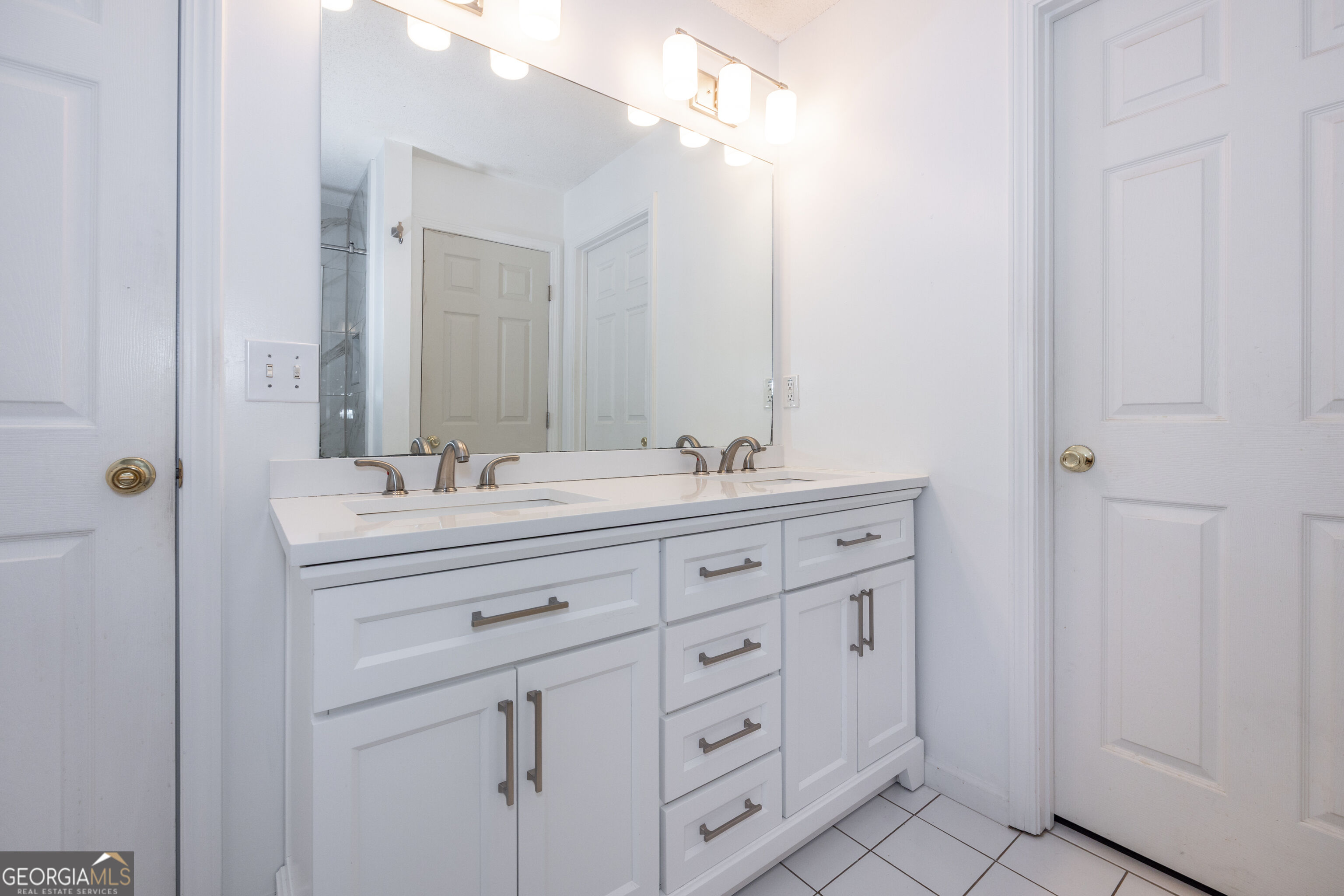 31 Mcwhorter Street Property Photo 24