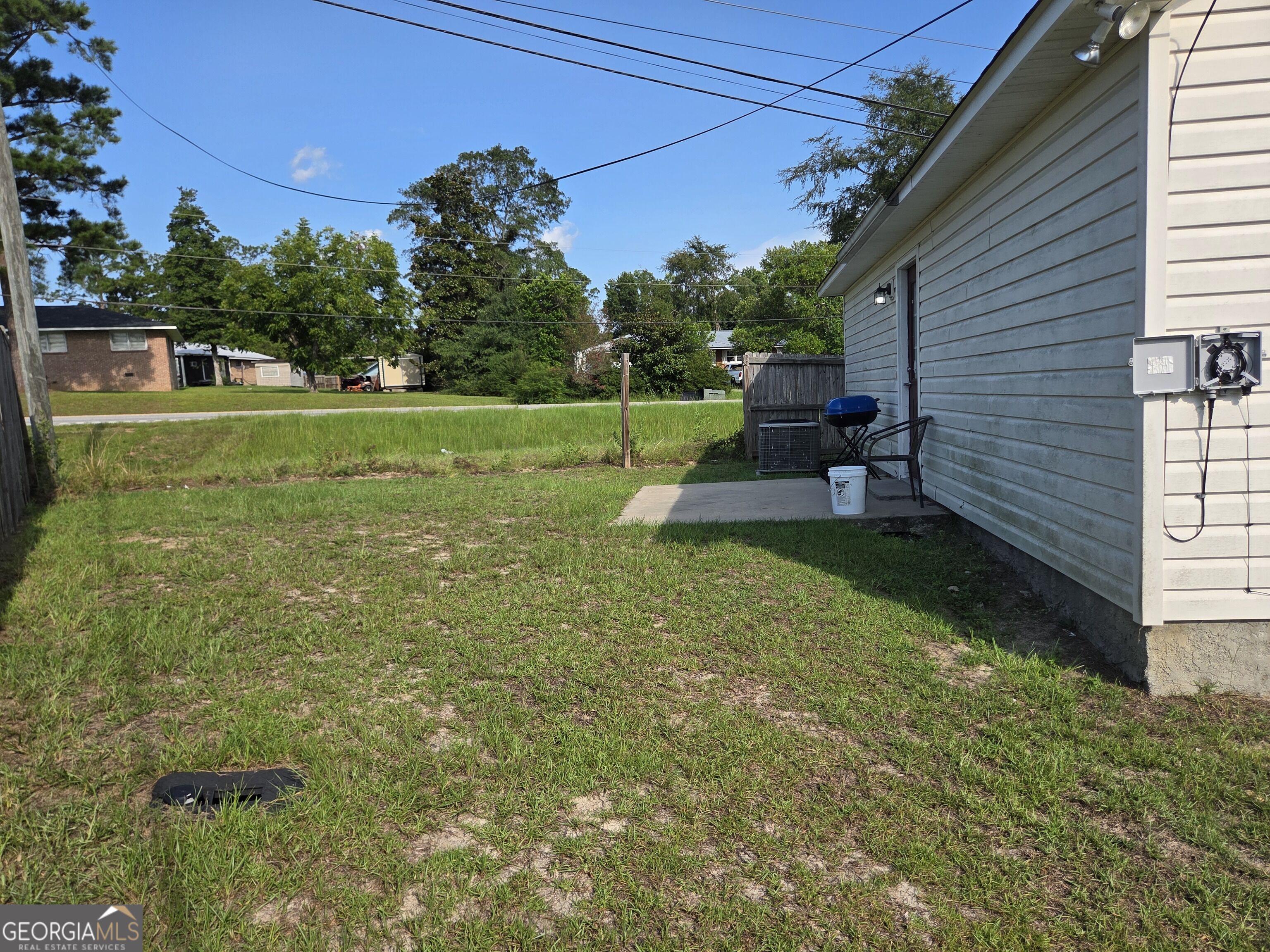73 / 75 / 77 Royden Drive Property Photo 13