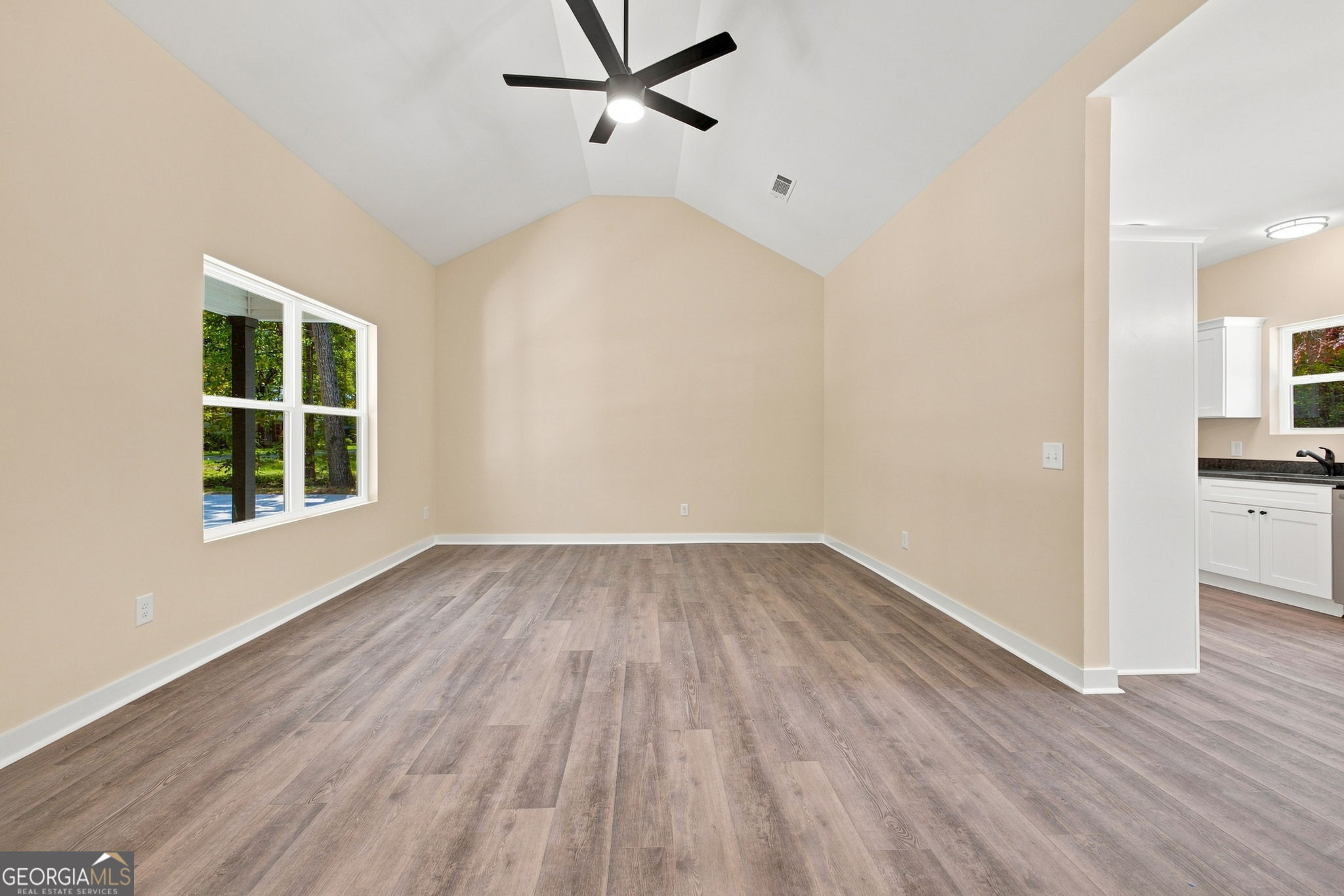 45 Albert Avenue Nw Property Photo 6